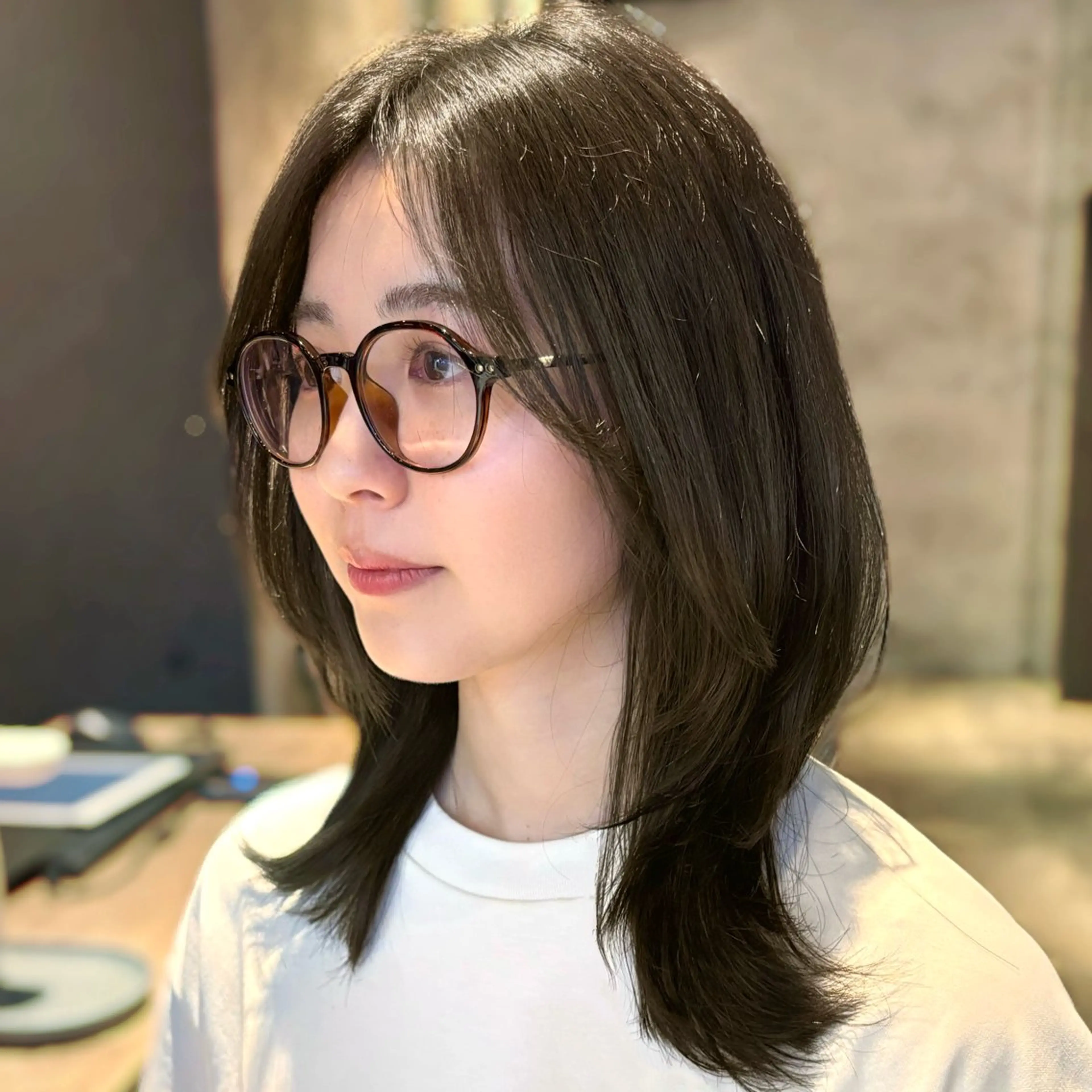 ミディアム カラー グレージュ オリーブグレージュ オリーブグレー くびれヘア カット ヘアカラー トリートメント 顔まわり🥨レイヤー /透明感/水口舞奈のヘアスタイル