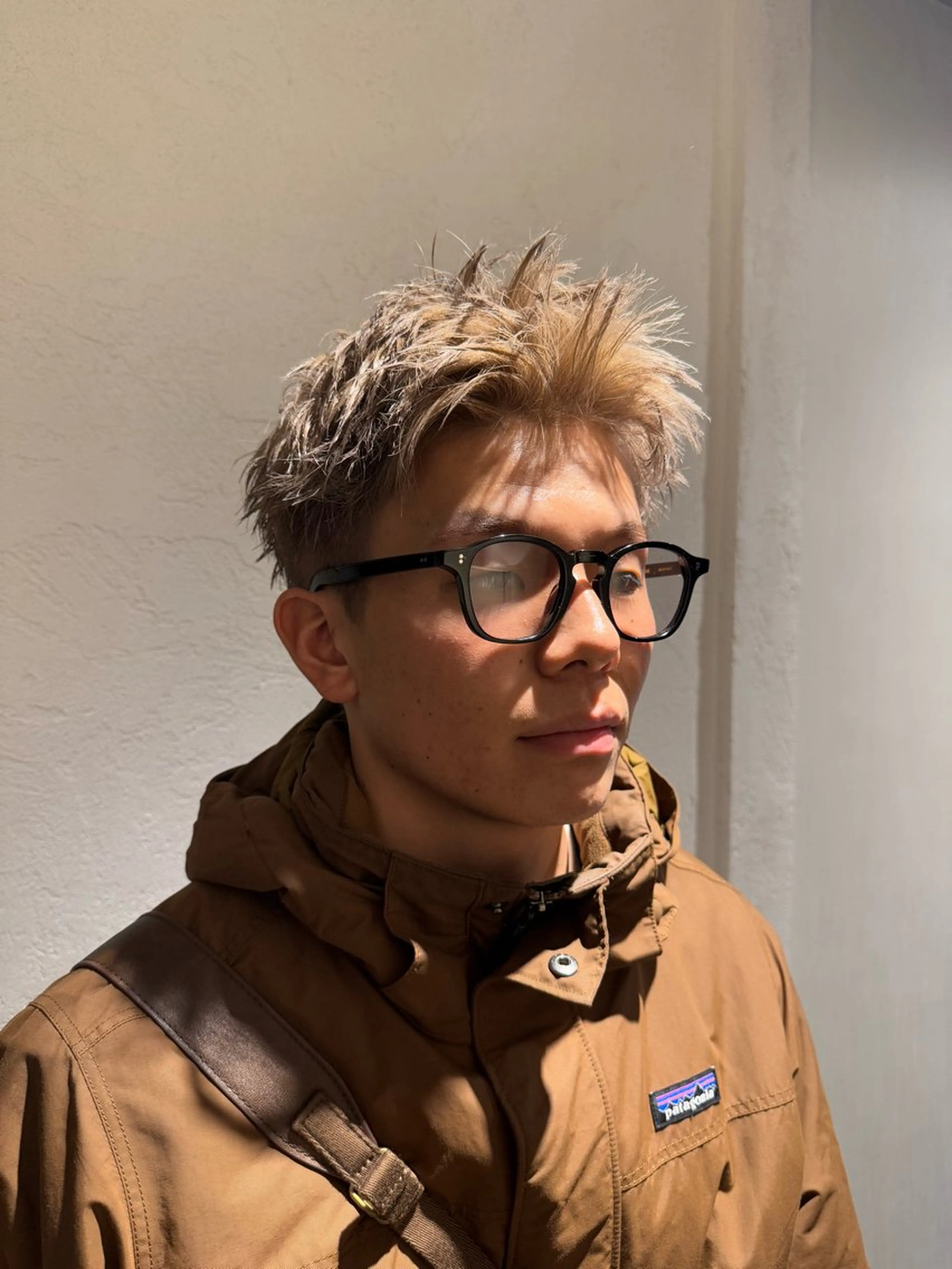 ショート カラー メンズ メンズハイトーン スパイキーショート ベージュカラー ハイトーンカラー 外国人風カラー heavenly by HAVANA新宿所属・メンズショート/ピン パーマ/新宿/フウガのヘアスタイル