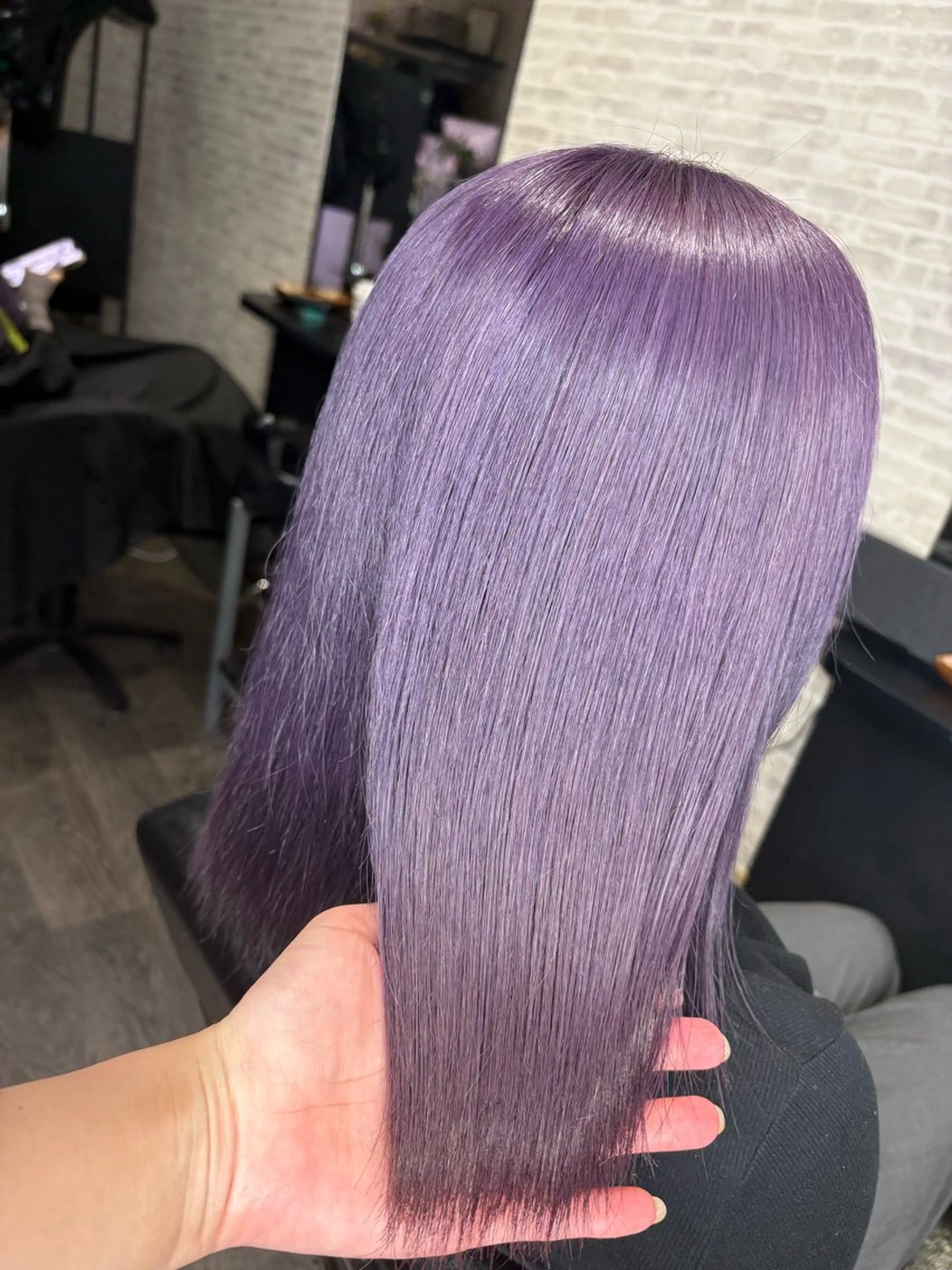 ミディアム Lilly 中谷友里のヘアスタイル
