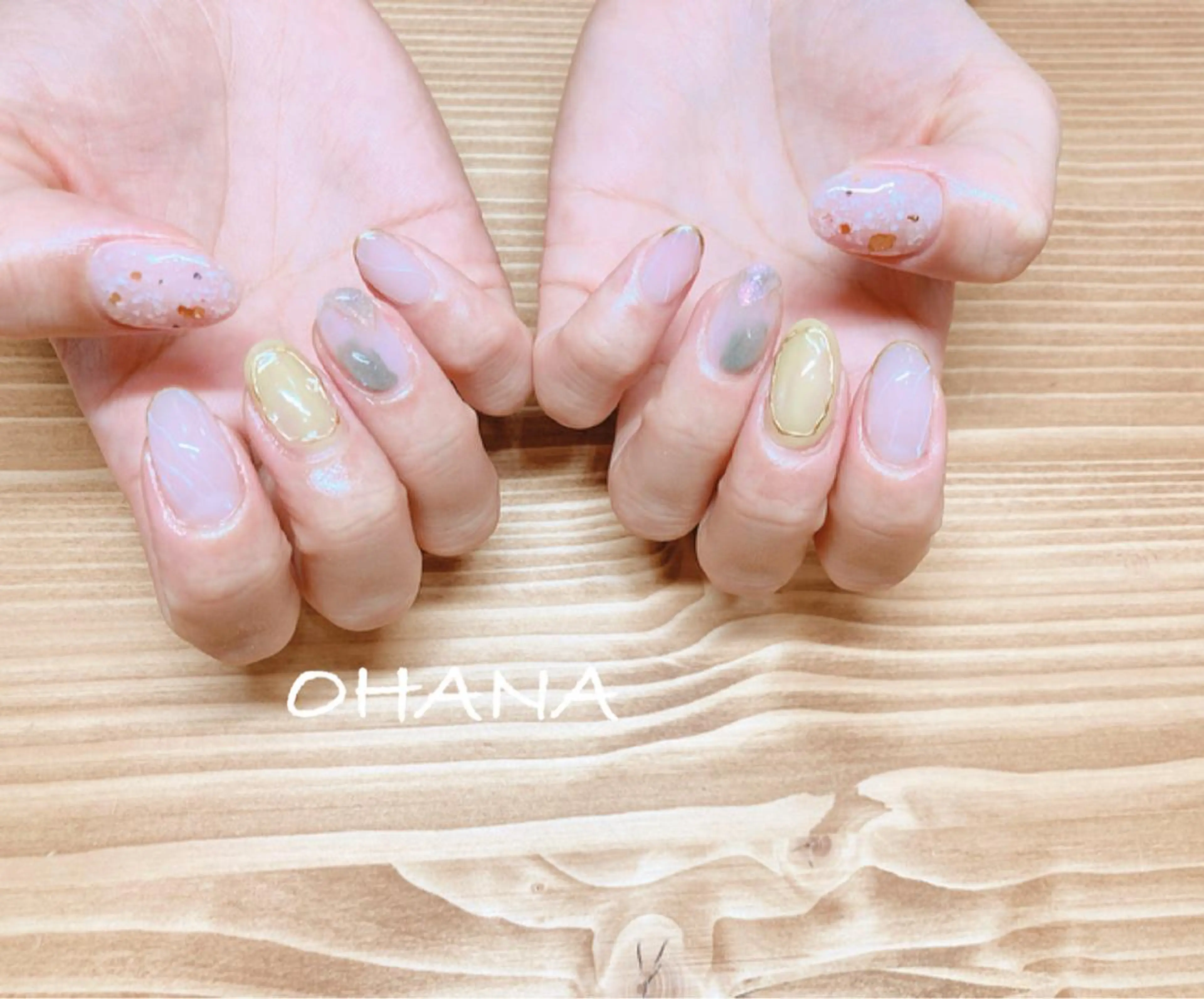 ネイル 成人式 長さ出し フットネイル ハート ミラーネイル nailroom OHANA🌴のネイルデザイン