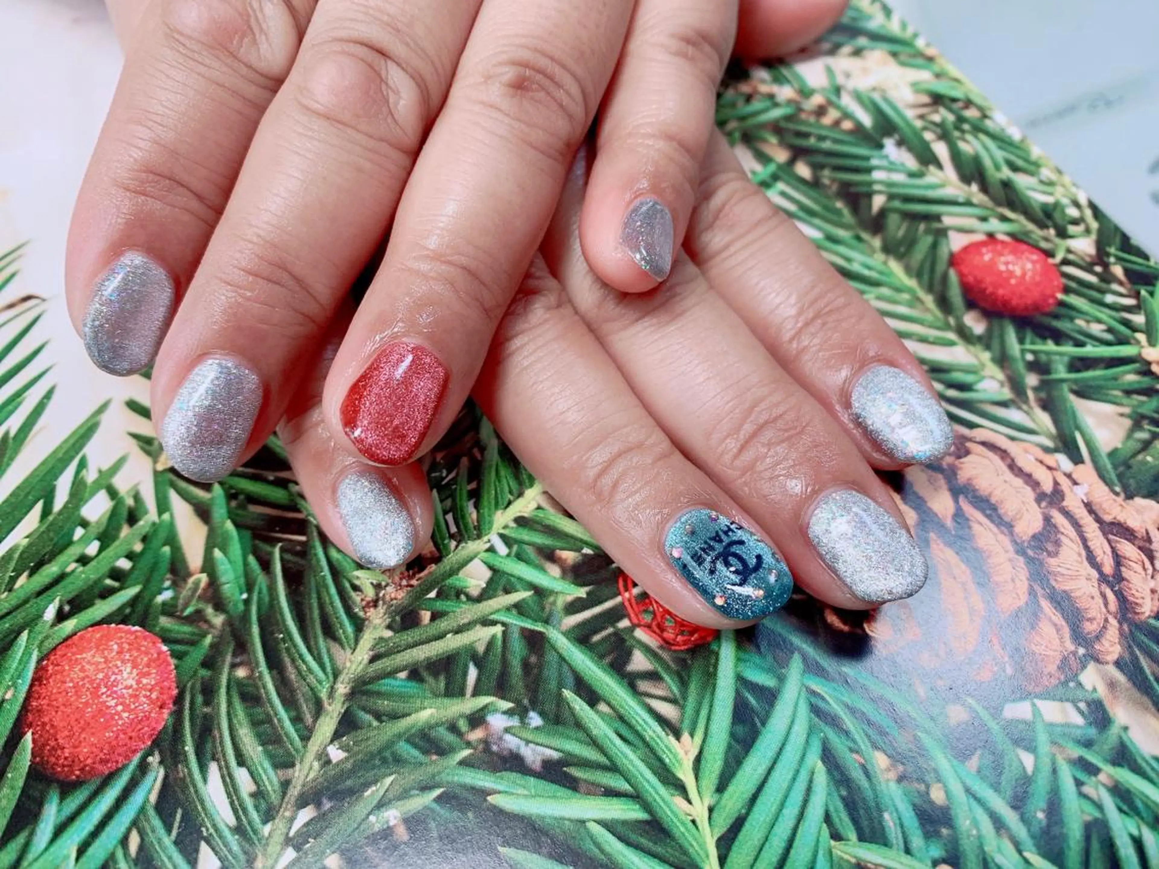 ネイル マグネットネイル 冬ネイル クリスマス ハンドネイル 痩身/脱毛/ネイル HARUKAのエステ・リラクイメージ