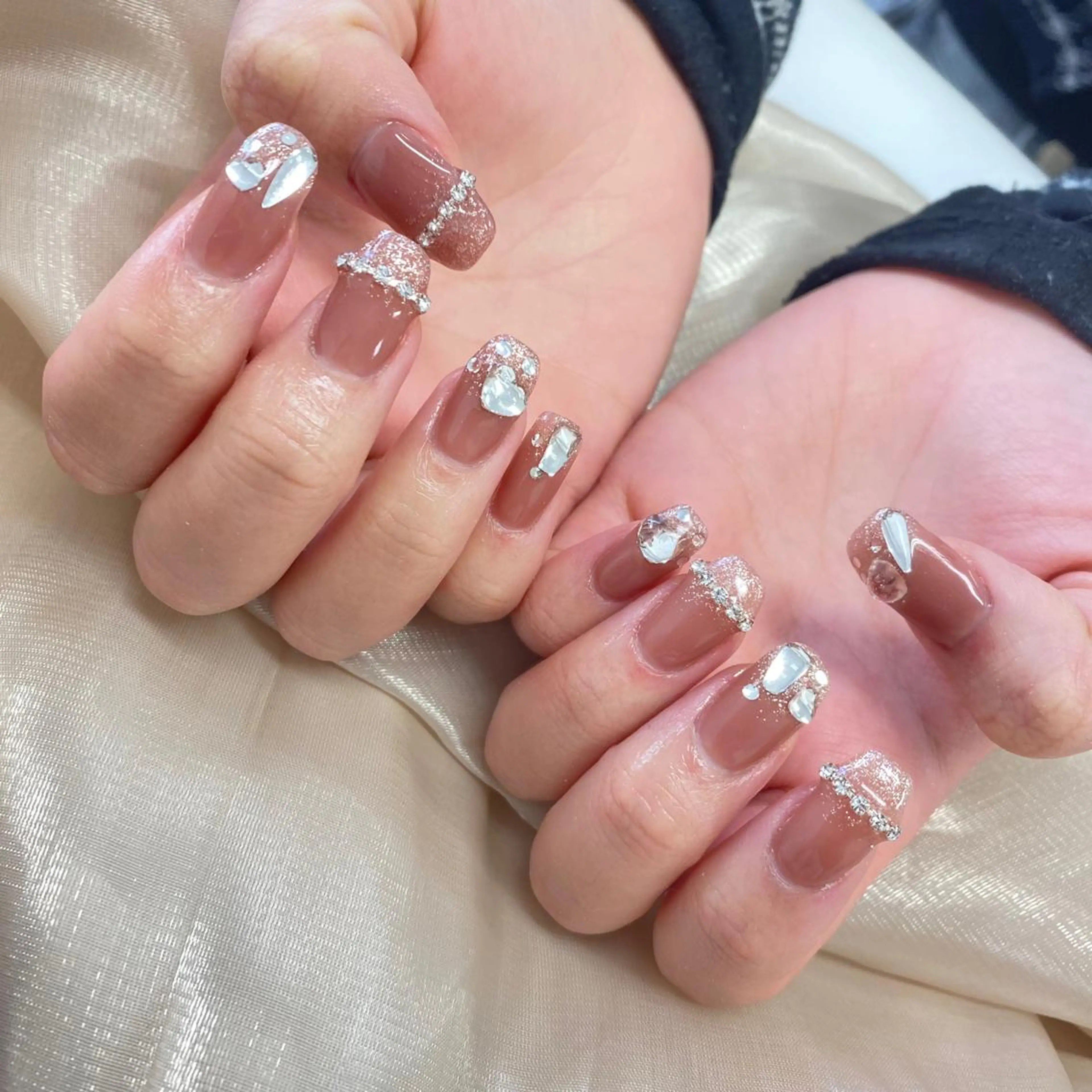 ネイル ハンドネイル Queens ciciのネイルデザイン