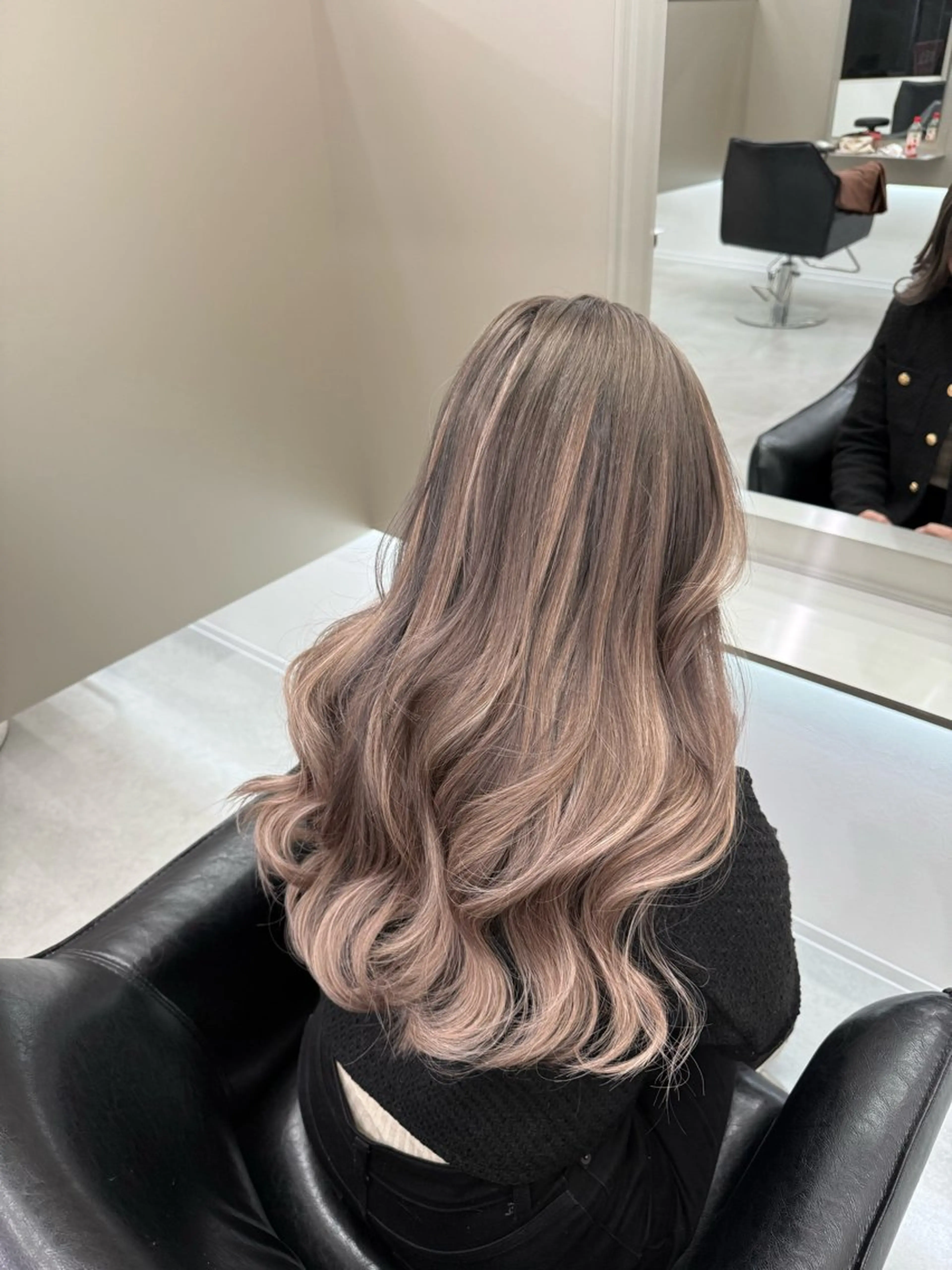 ロング 中原 真美のヘアスタイル