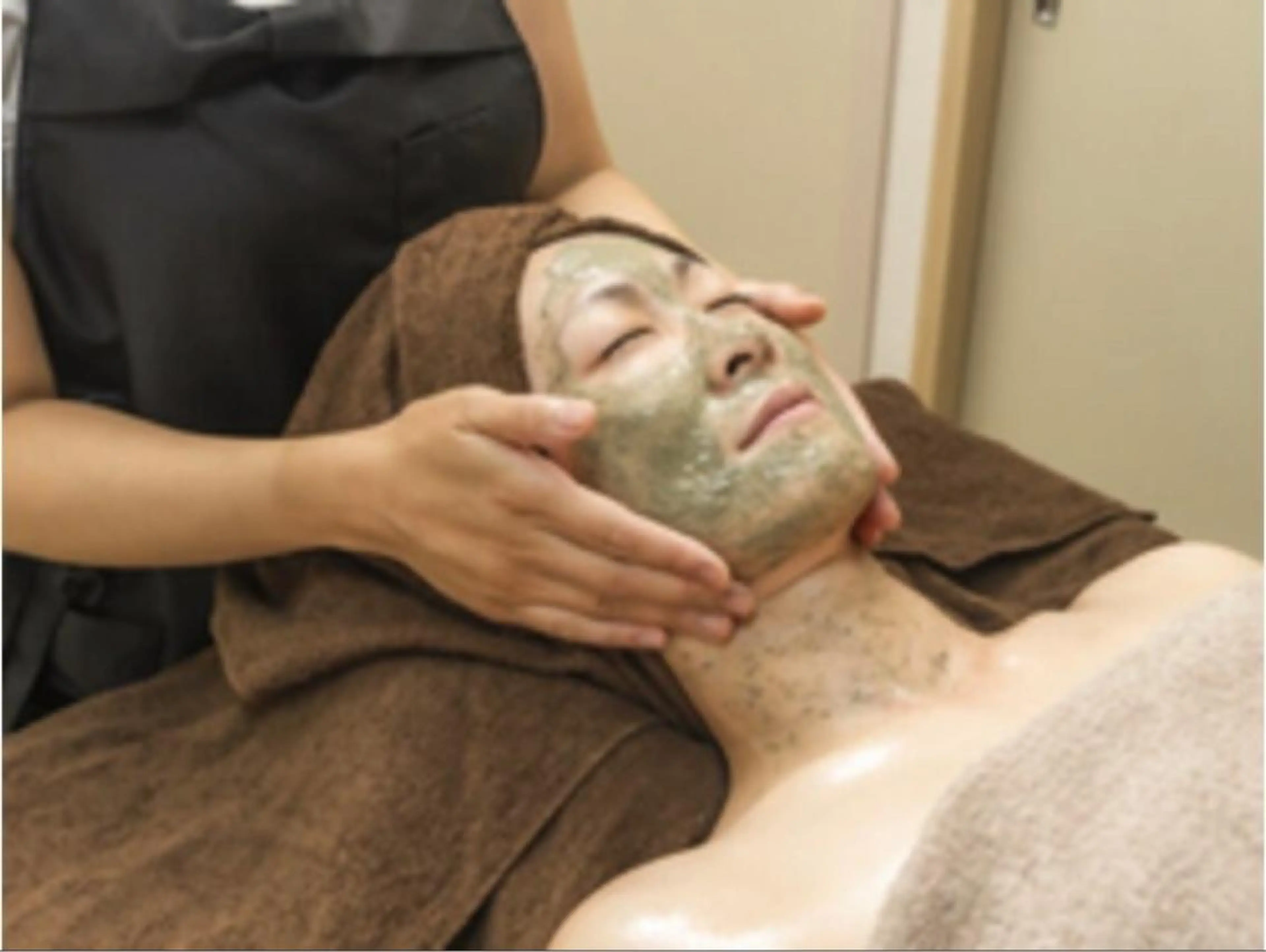 【ブライダルやパーティに◎】お背中コース◎の写真