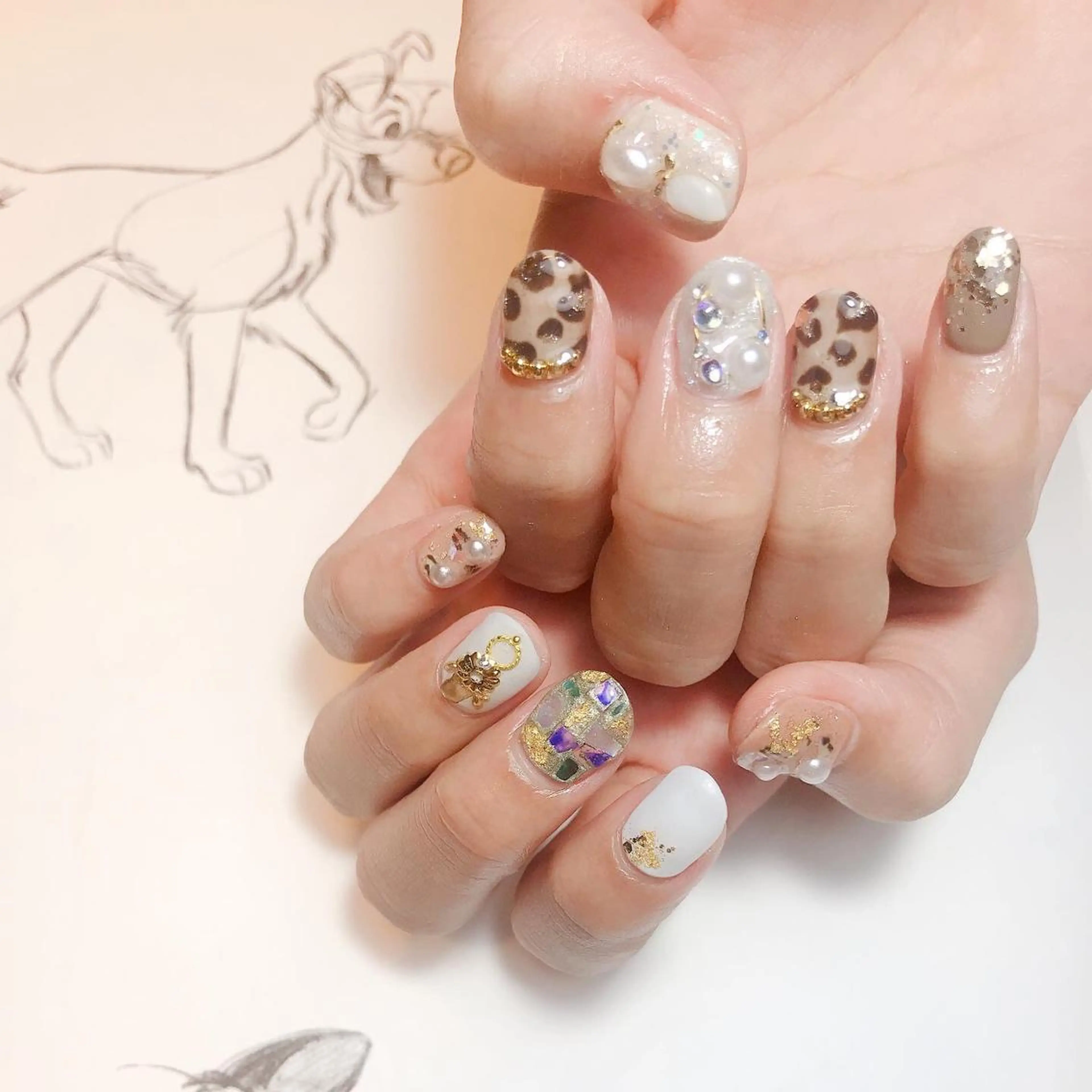 ネイル キラキラネイル owlnail /持込みデザイン専門のネイルデザイン