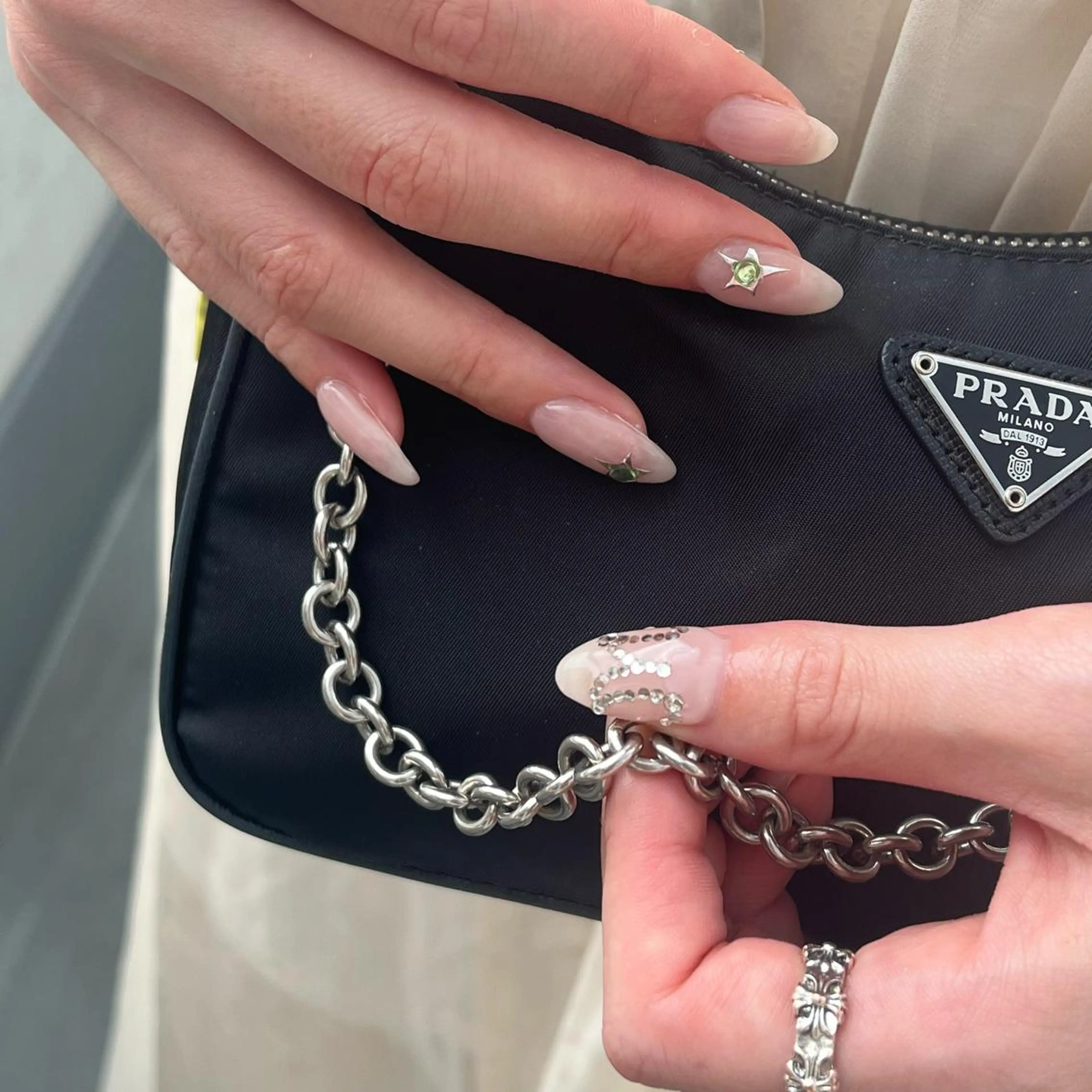 ネイル 🤎Two ERI🤎のネイルデザイン