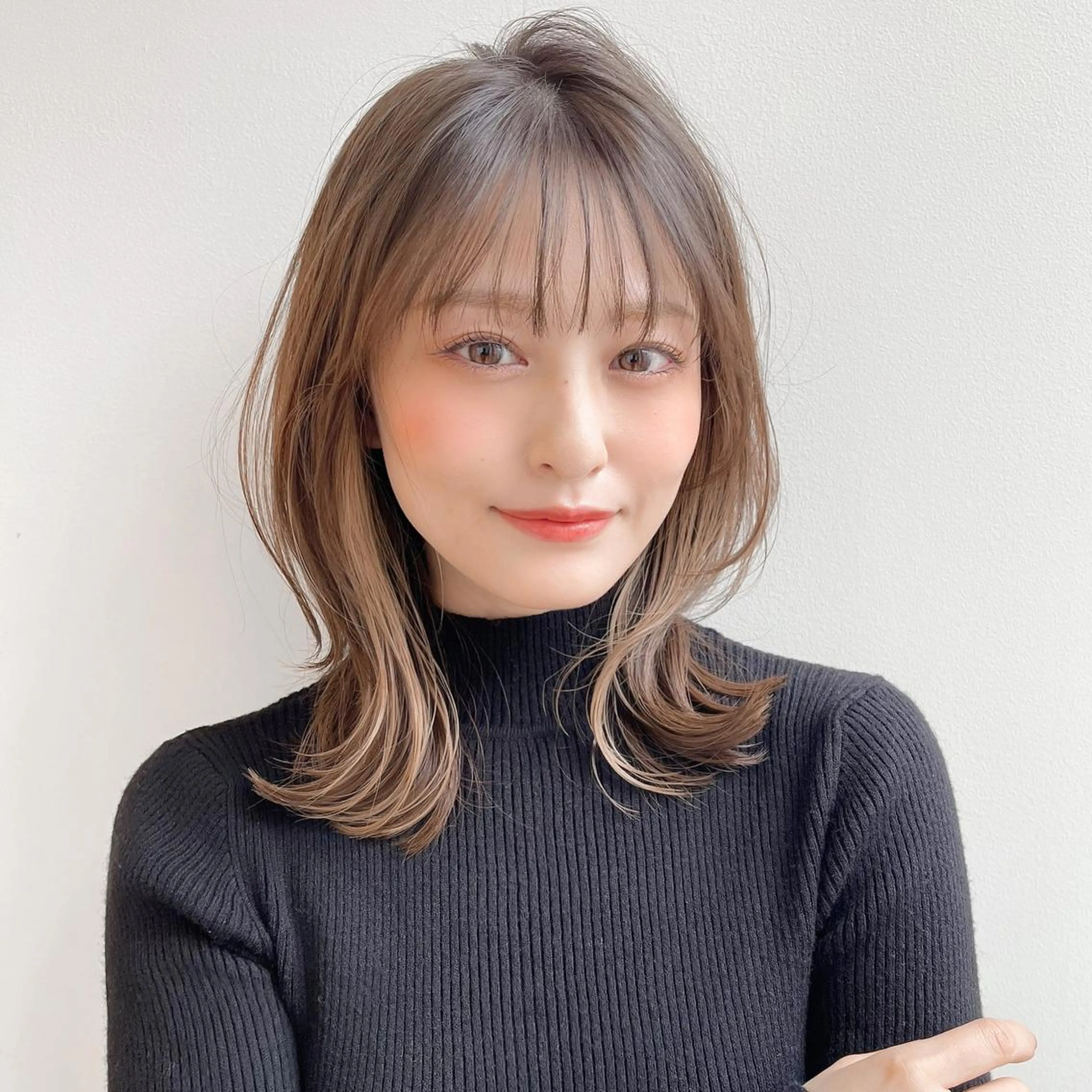 ミディアム カラー 宮本 聖希のヘアスタイル