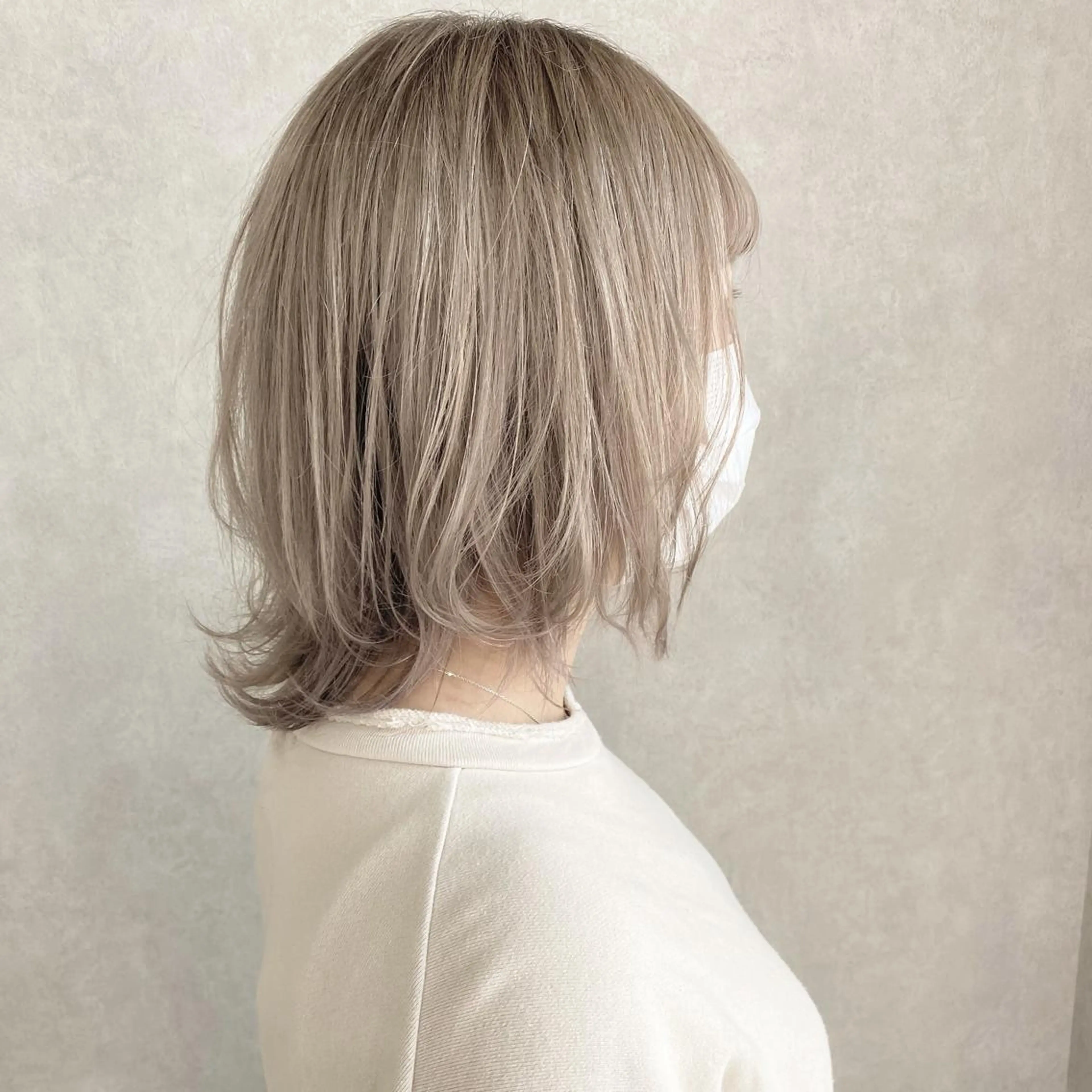 カラー ベージュカラー ホワイトベージュ ハイトーンボブ /tasukuのヘアスタイル