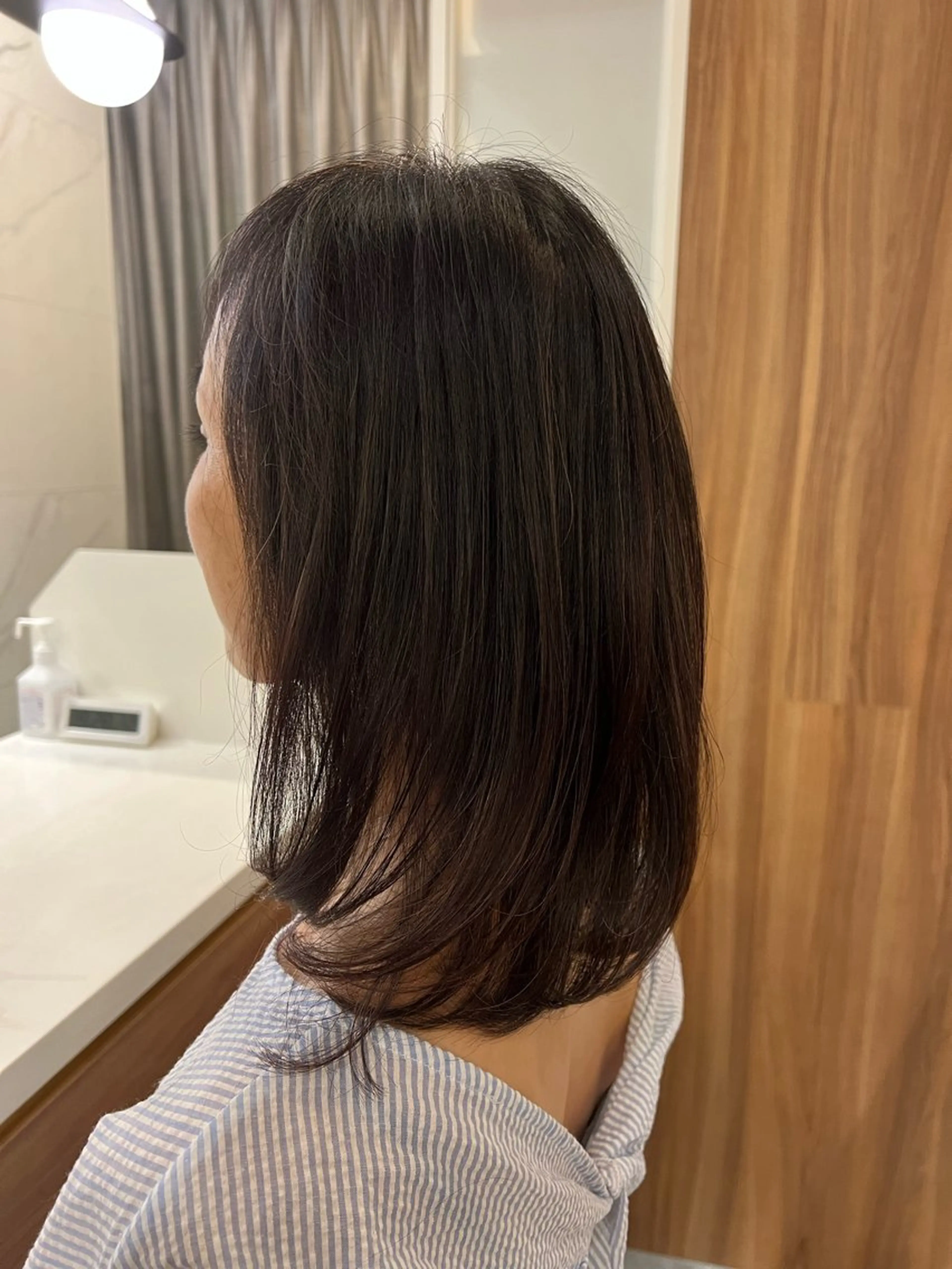 ミディアム 村中 逸紀のヘアスタイル