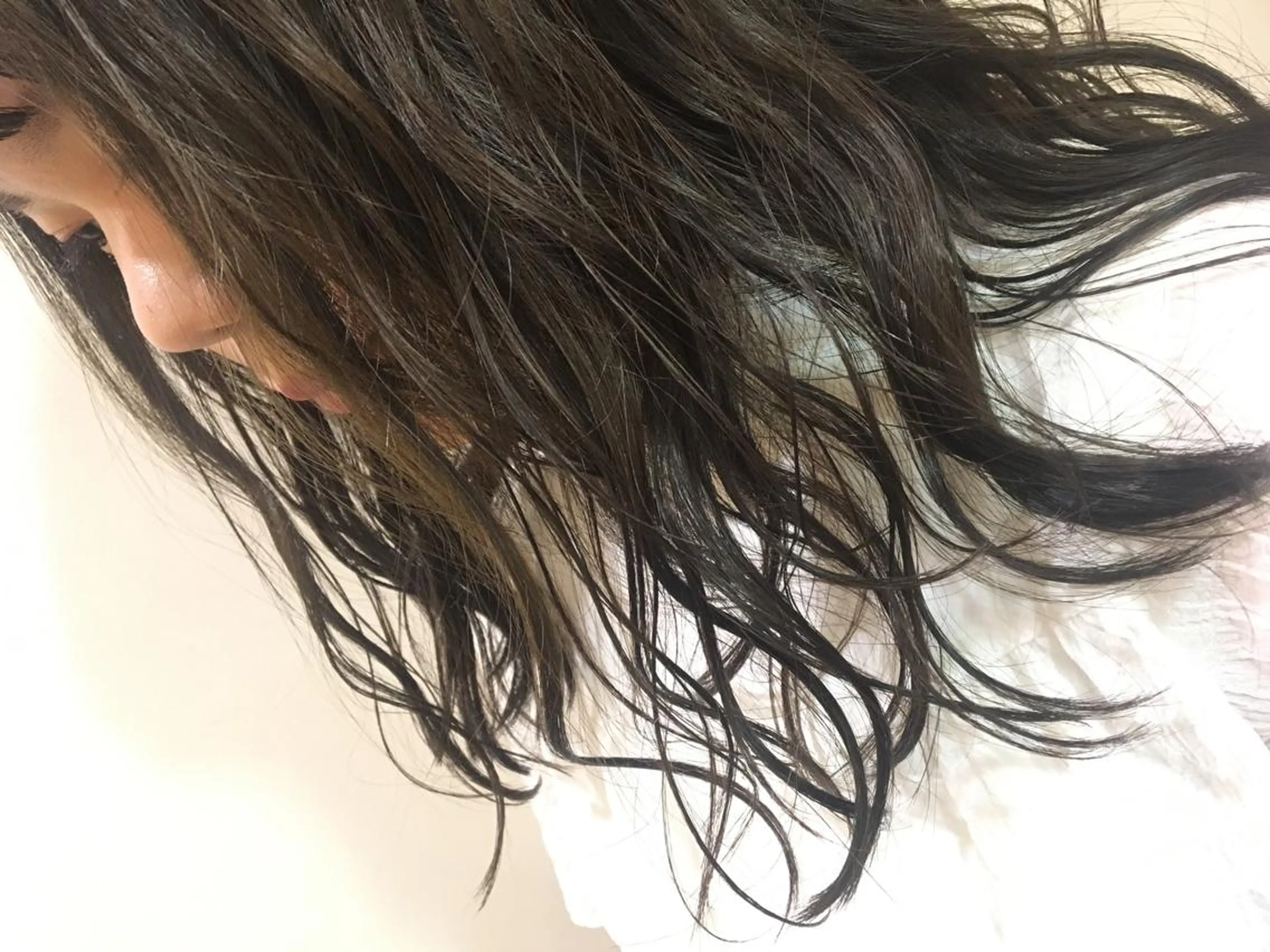 セミロング 丸山 亜加理のヘアスタイル