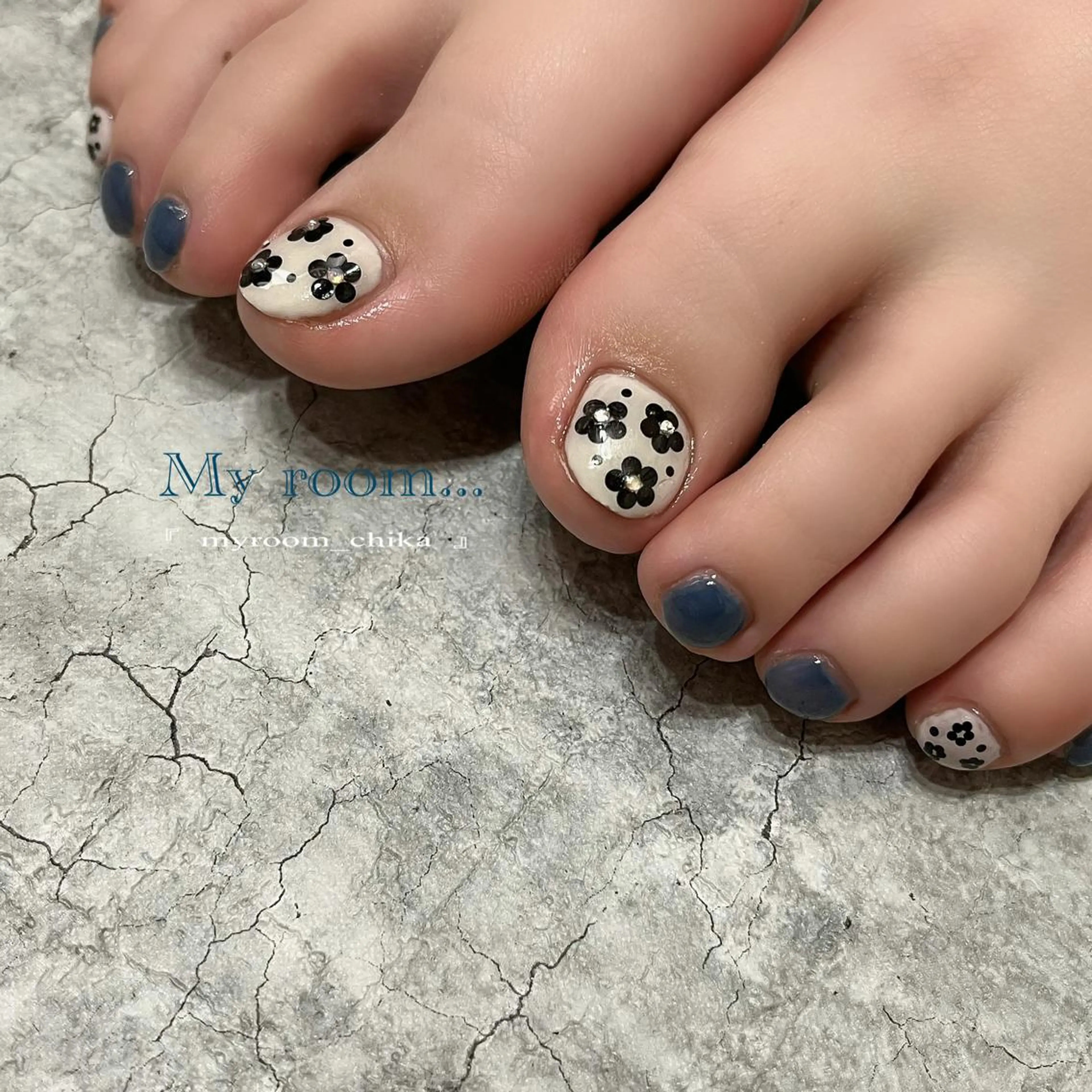 ネイル Amua.facial salon所属・ネイル・ハーブ Amua.新宿御苑のエステ・リラクイメージ