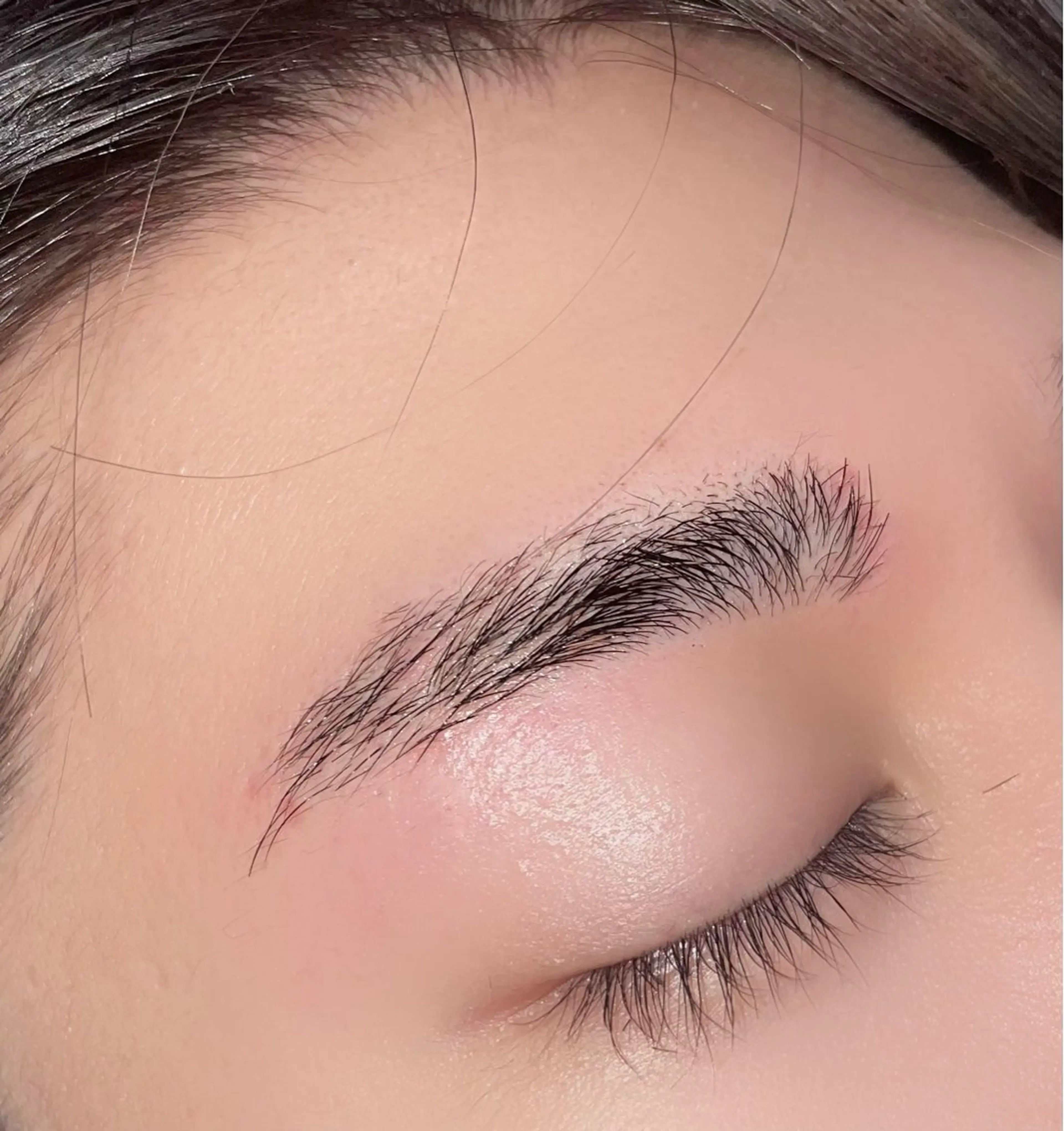 アイブロウ 小峰 利樹のマツエク・マツパデザイン