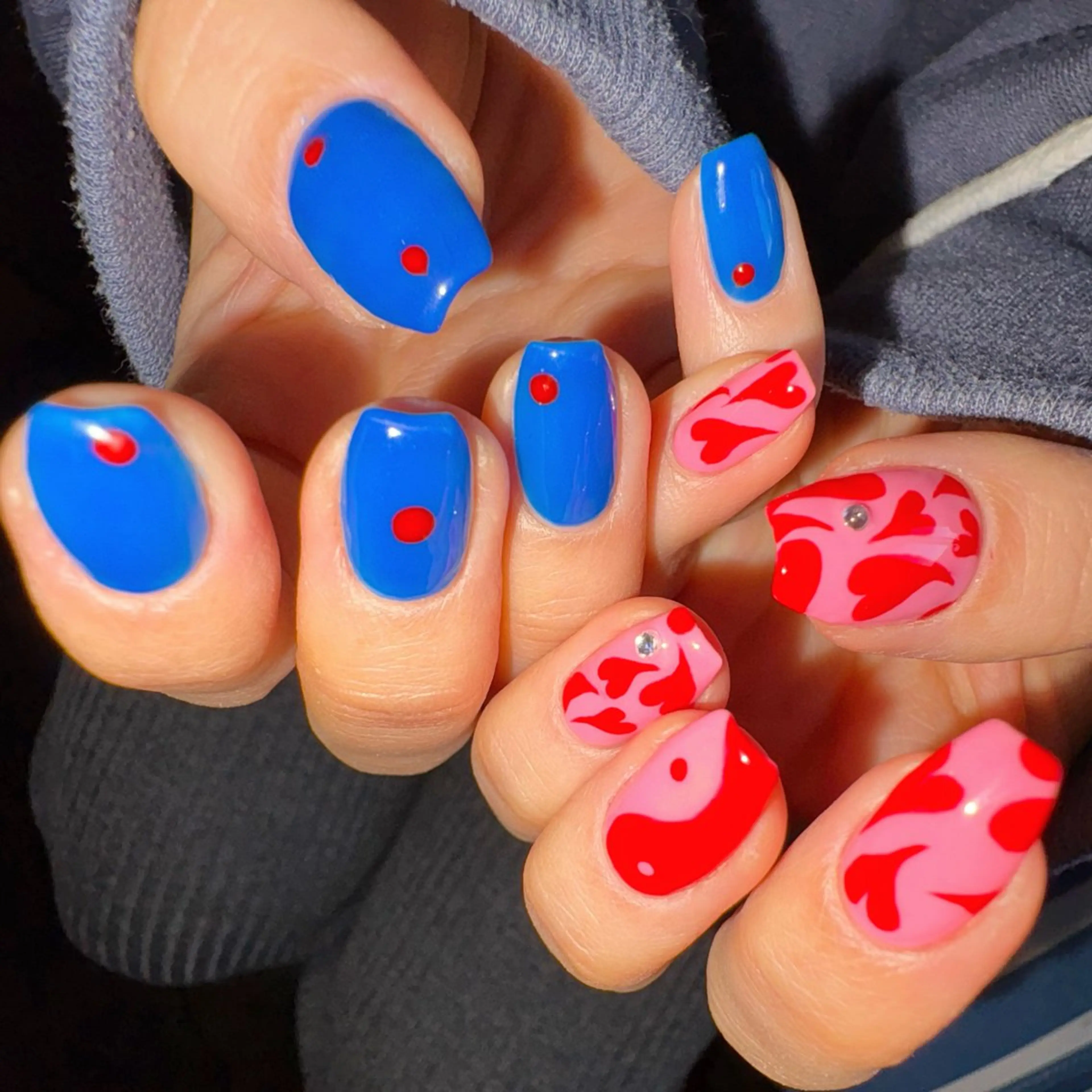 ネイル ハンドネイル 𝙟𝙪𝙣𝙖 𝙣𝙖𝙞𝙡𝙨のネイルデザイン