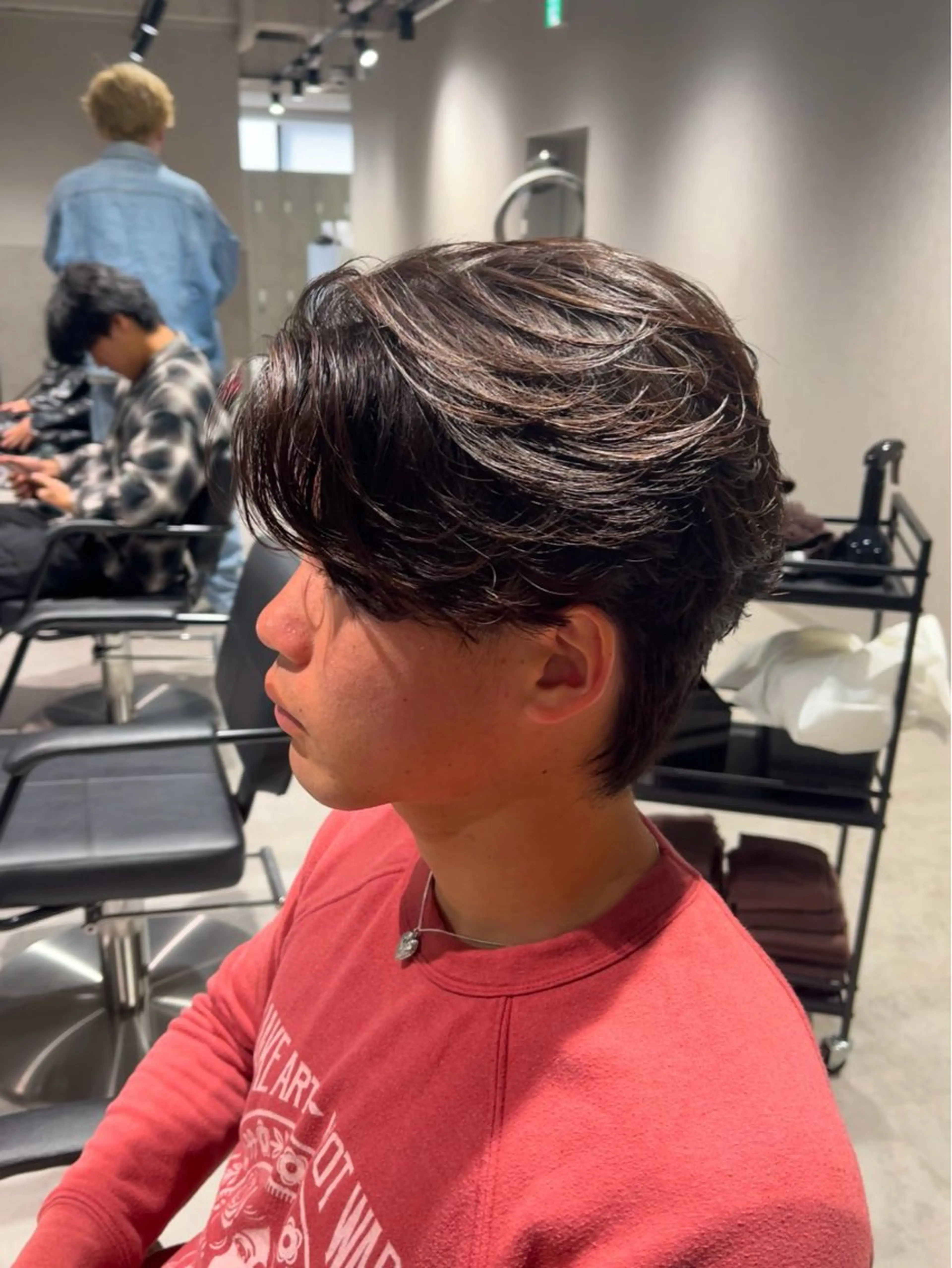 ショート カラー パーマ メンズ カット 【シャドウパーマ センターパート】義心のヘアスタイル
