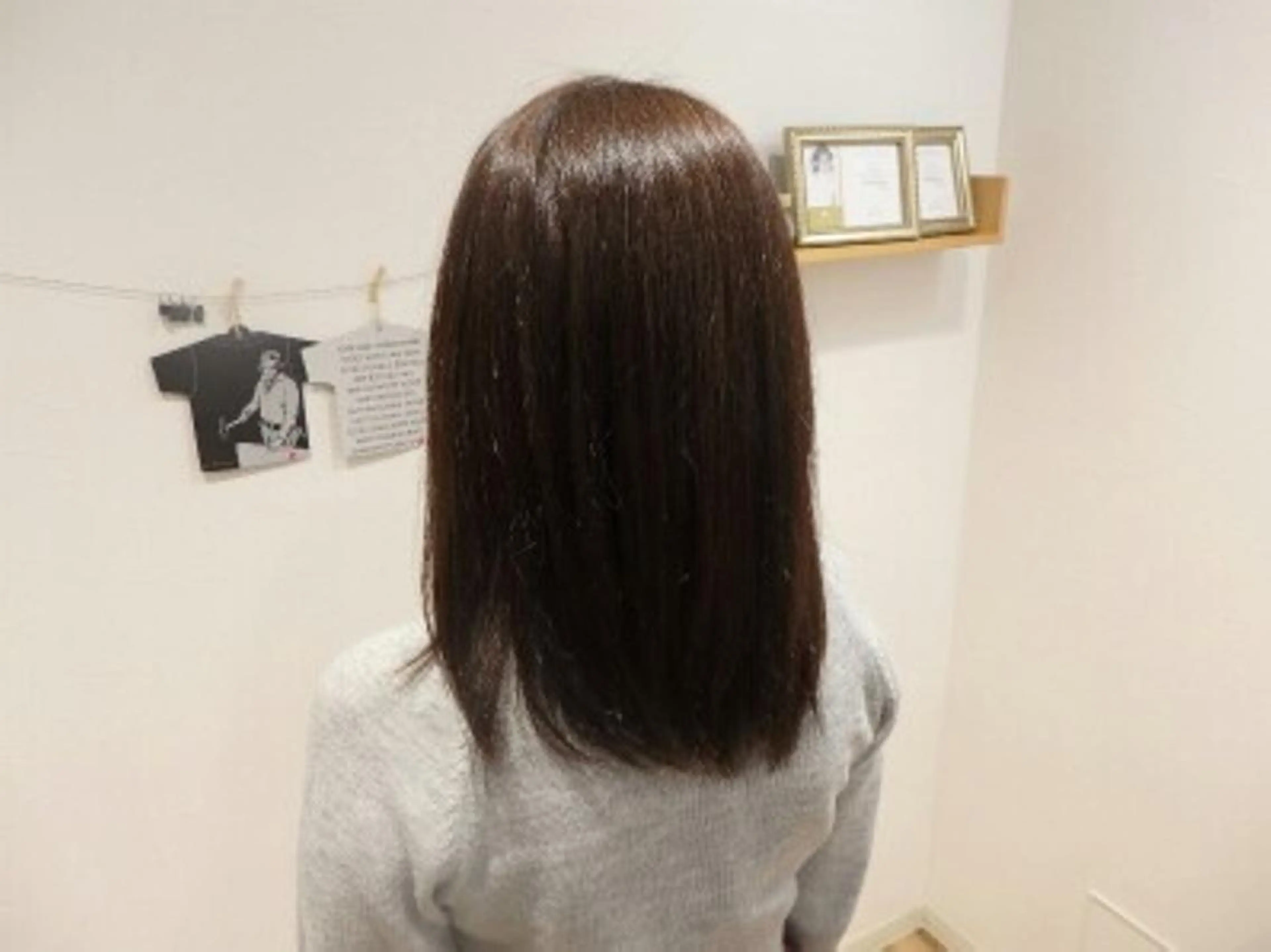 セミロング アッシュ 小顔カット 北福 友晴のヘアスタイル