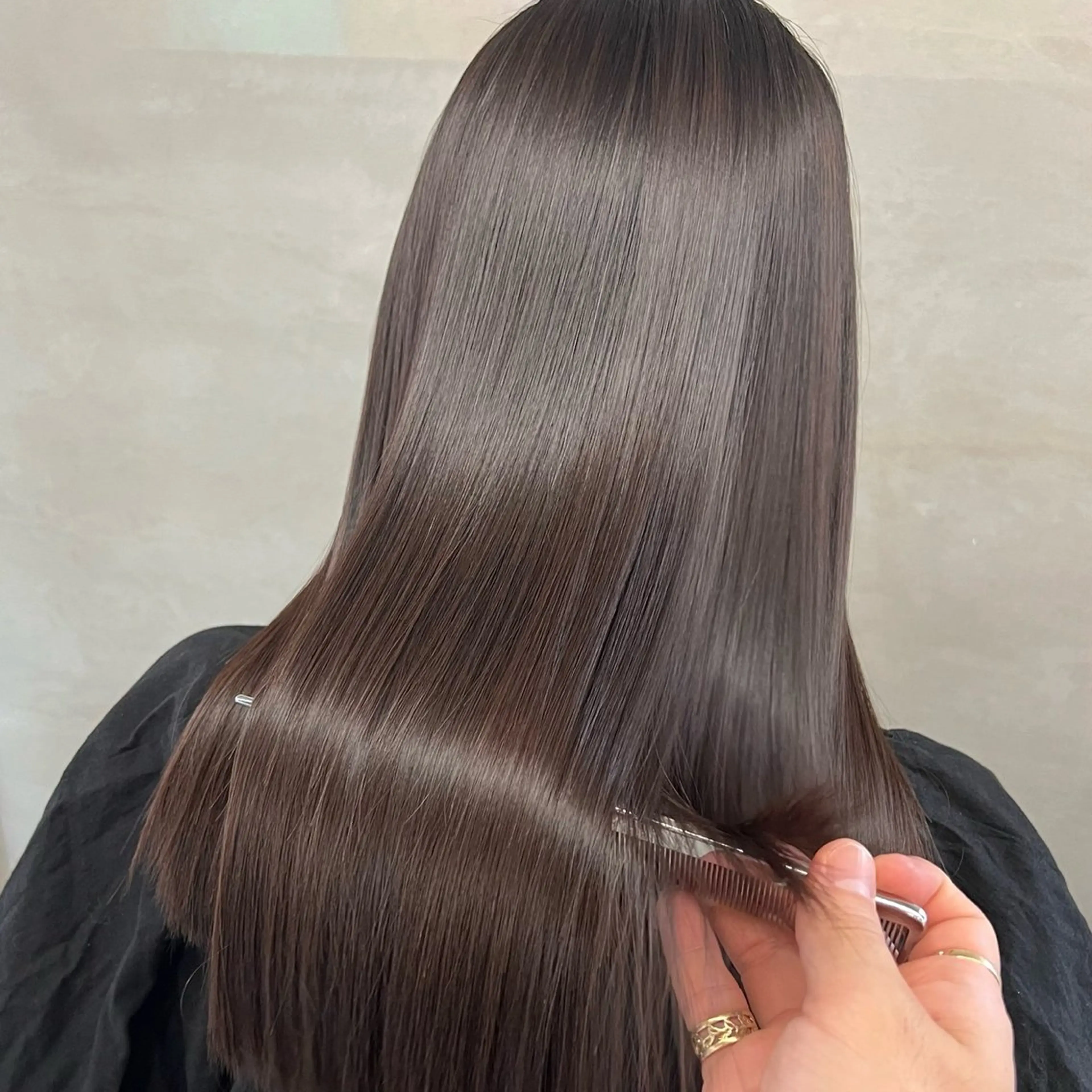 ロング 縮毛矯正 カット トリートメント 鶴井 美空のヘアスタイル