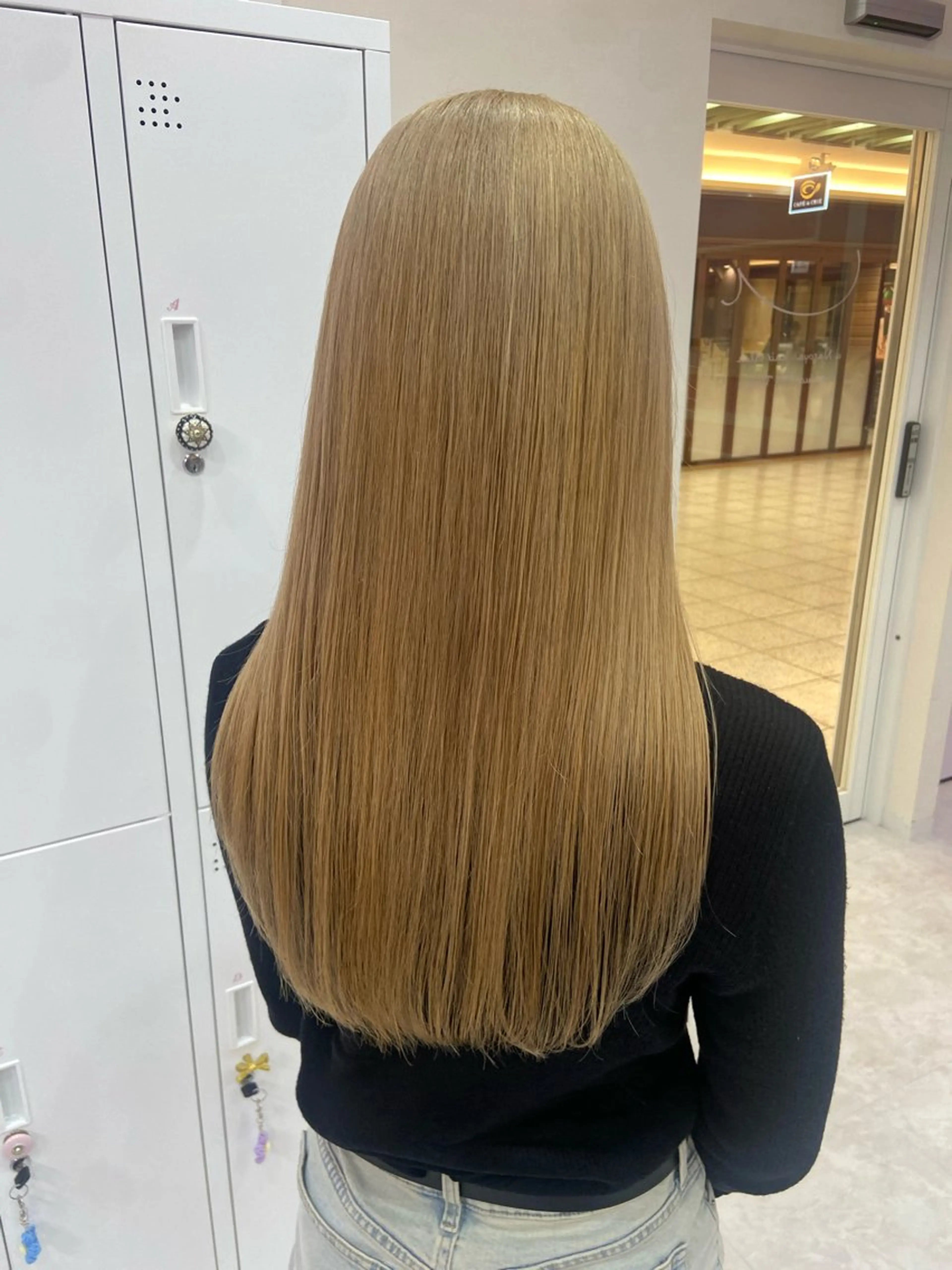 ロング カラー Hirona 縮毛矯正/髪質改善のヘアスタイル