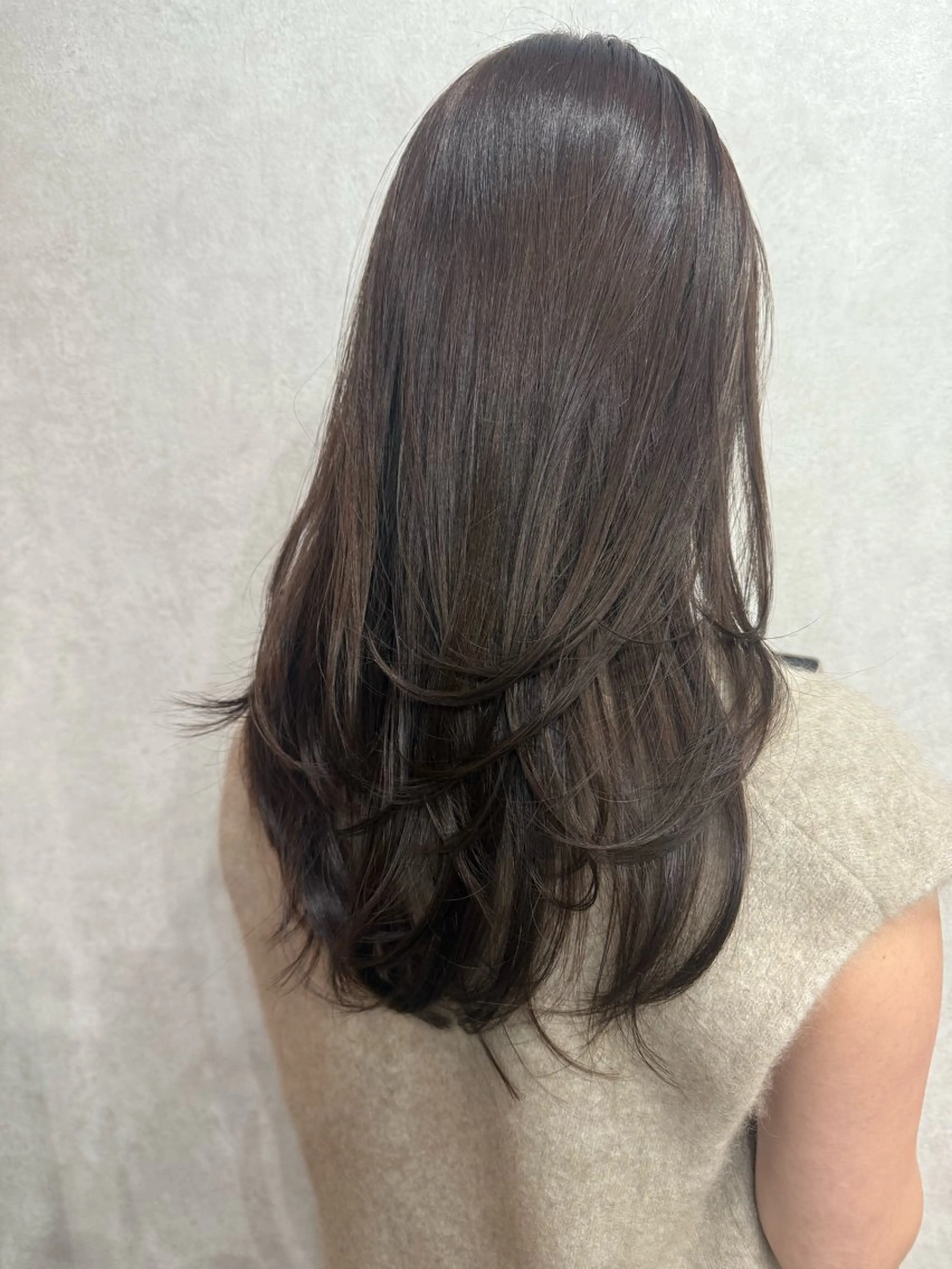 ロング カラー レイヤーカット AIRI layer cut hairのヘアスタイル