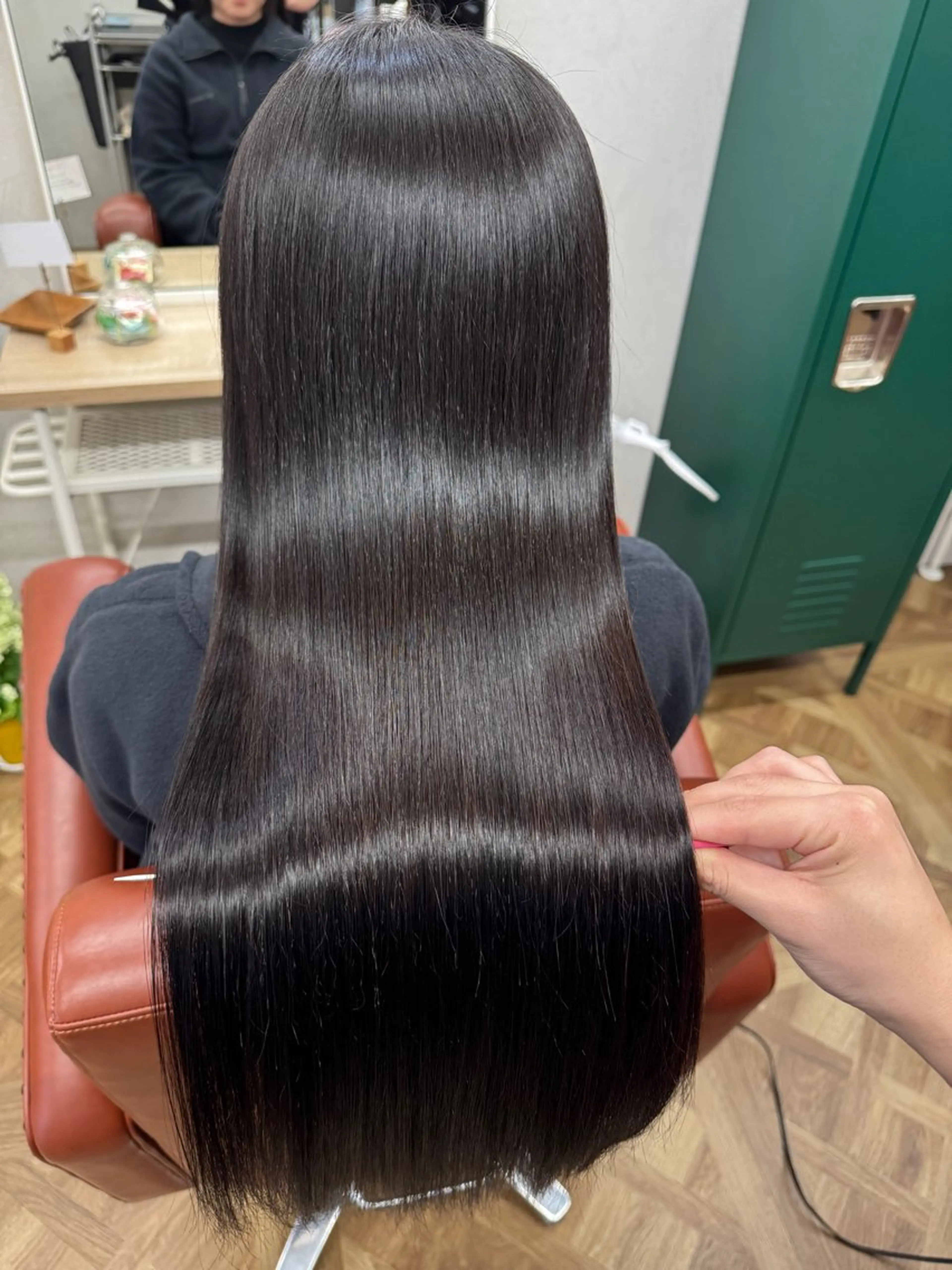 ロング カラー 髪質改善 トリートメント カット ヘアカラー トリートメント 見奈美 凜のヘアスタイル