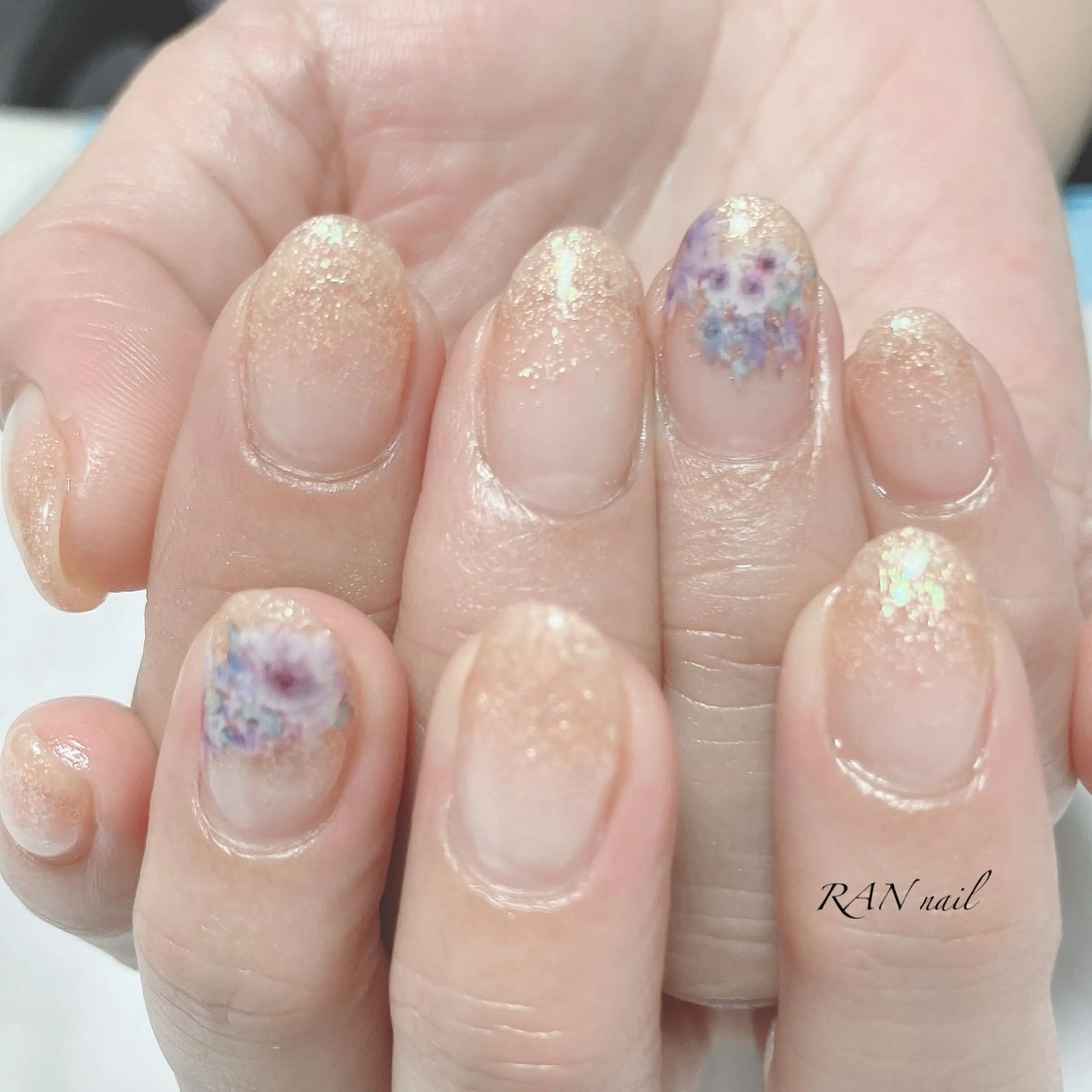 ネイル アートネイル フラワーネイル グラデーション キラキラネイル オフィスネイル ハンドネイル フットネイル RAN nail 〜ランネイル〜所属・RAN nailのネイルデザイン