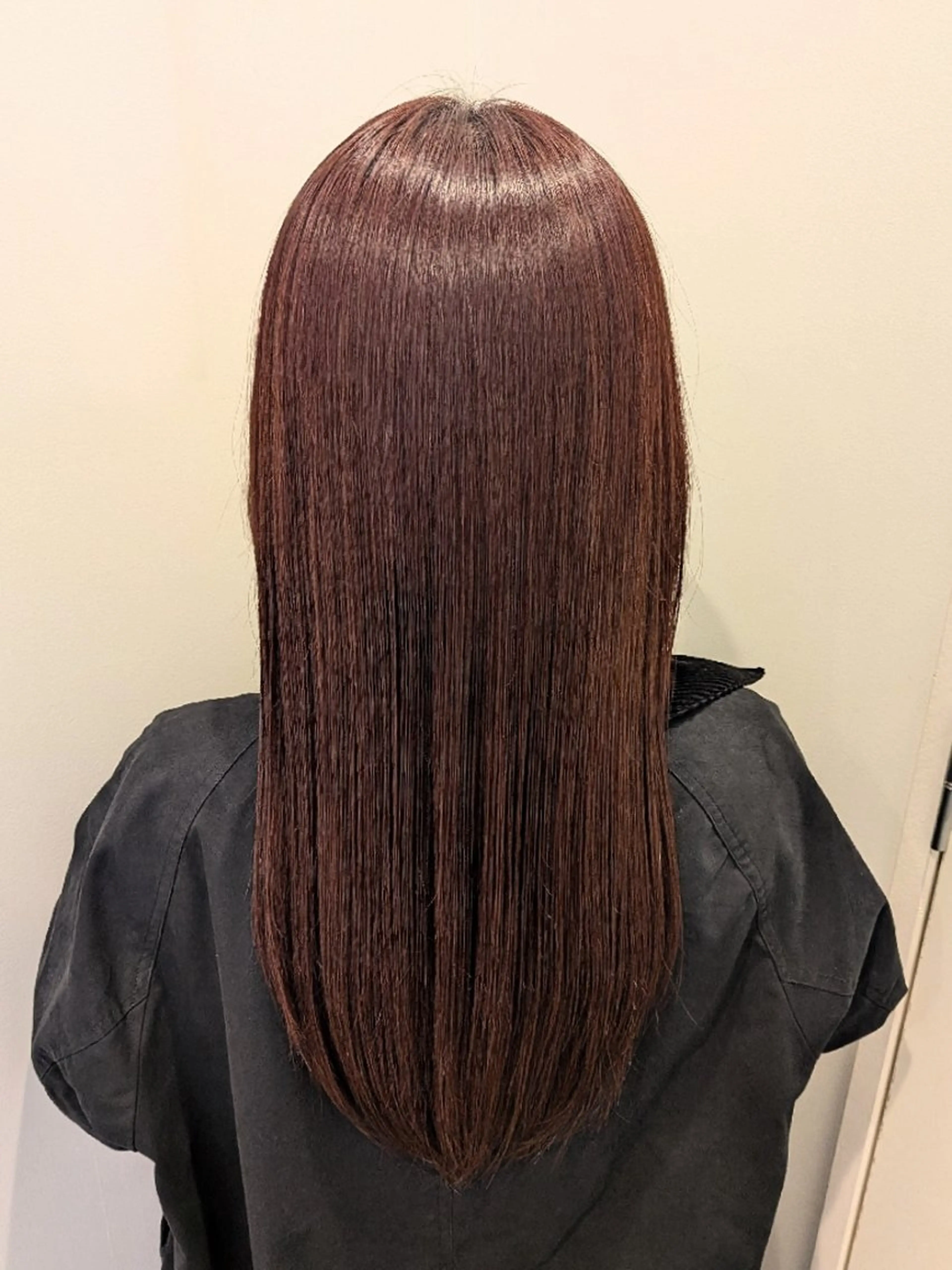 ロング 縮毛矯正 山口 蒼衣のヘアスタイル