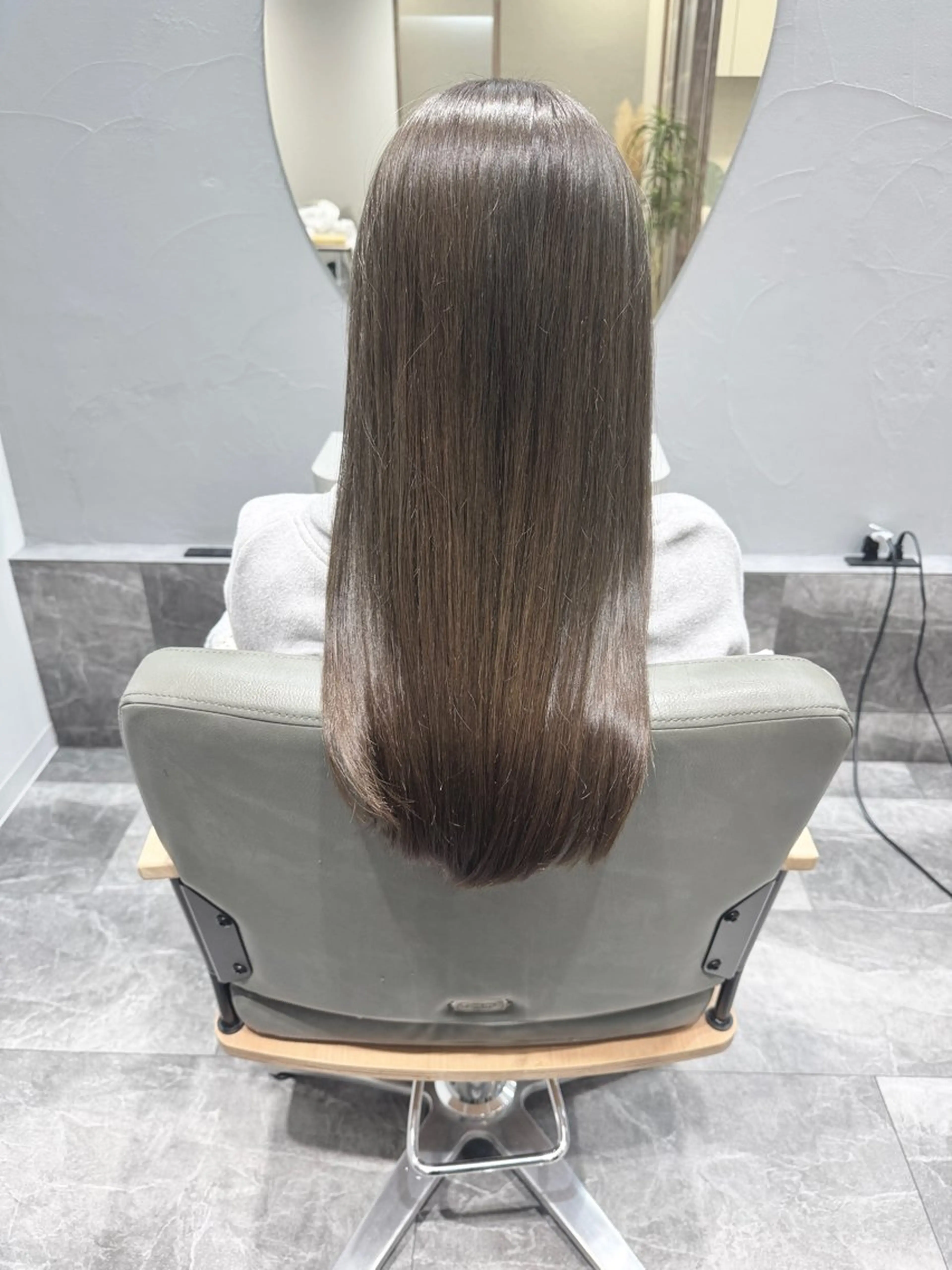 ロング ヘアカラー トリートメント ヘッドスパ 吉田 空 (POANA.)のヘアスタイル