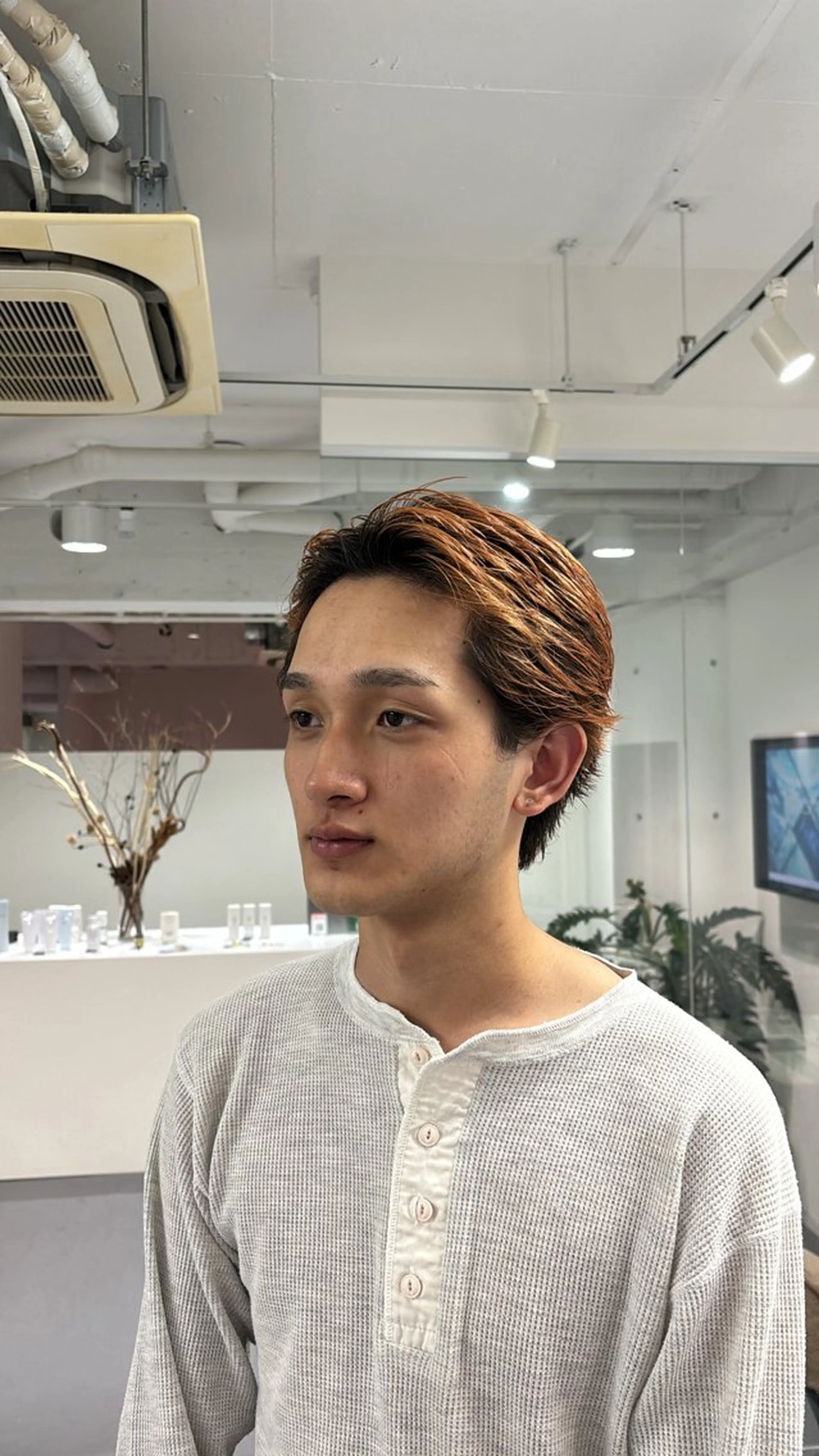 ショート カラー メンズ 松崎 真衣のヘアスタイル