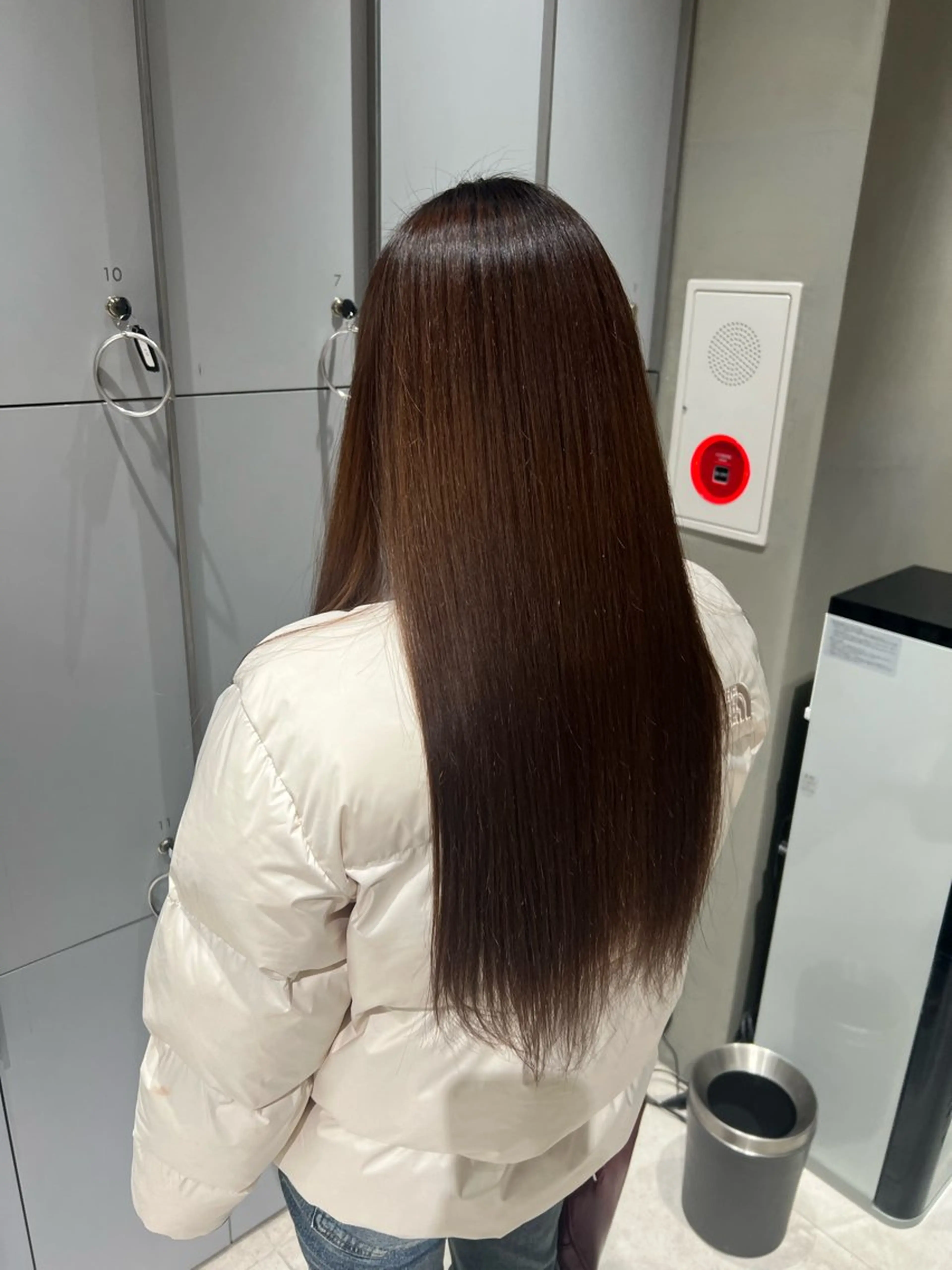 ロング 縮毛矯正 トリートメント ヘアカラー MINX momokaのヘアスタイル