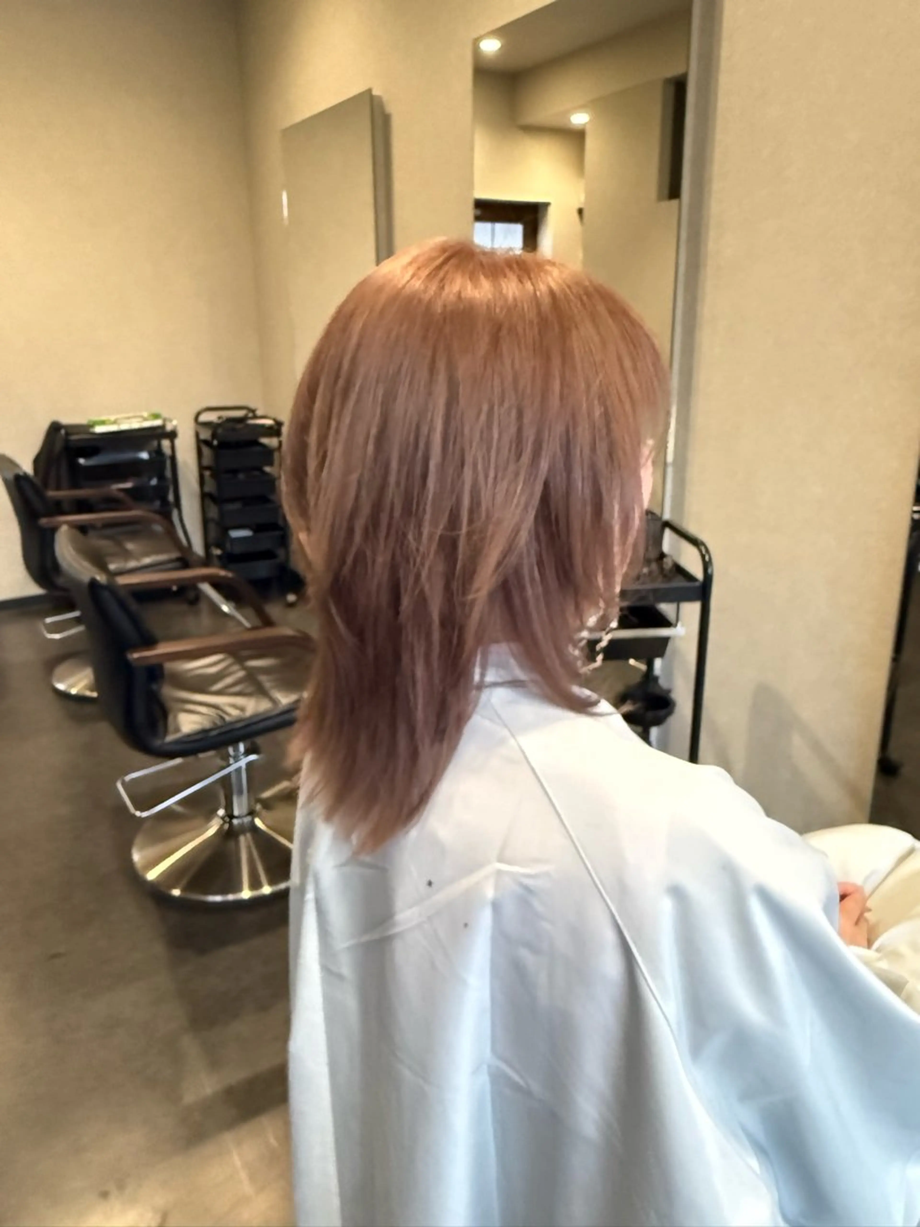 セミロング ハッシュカット レイヤーカット 小顔カット ウルフカット 髪質改善⚡️カラー 🍀武久 誠🍀のヘアスタイル