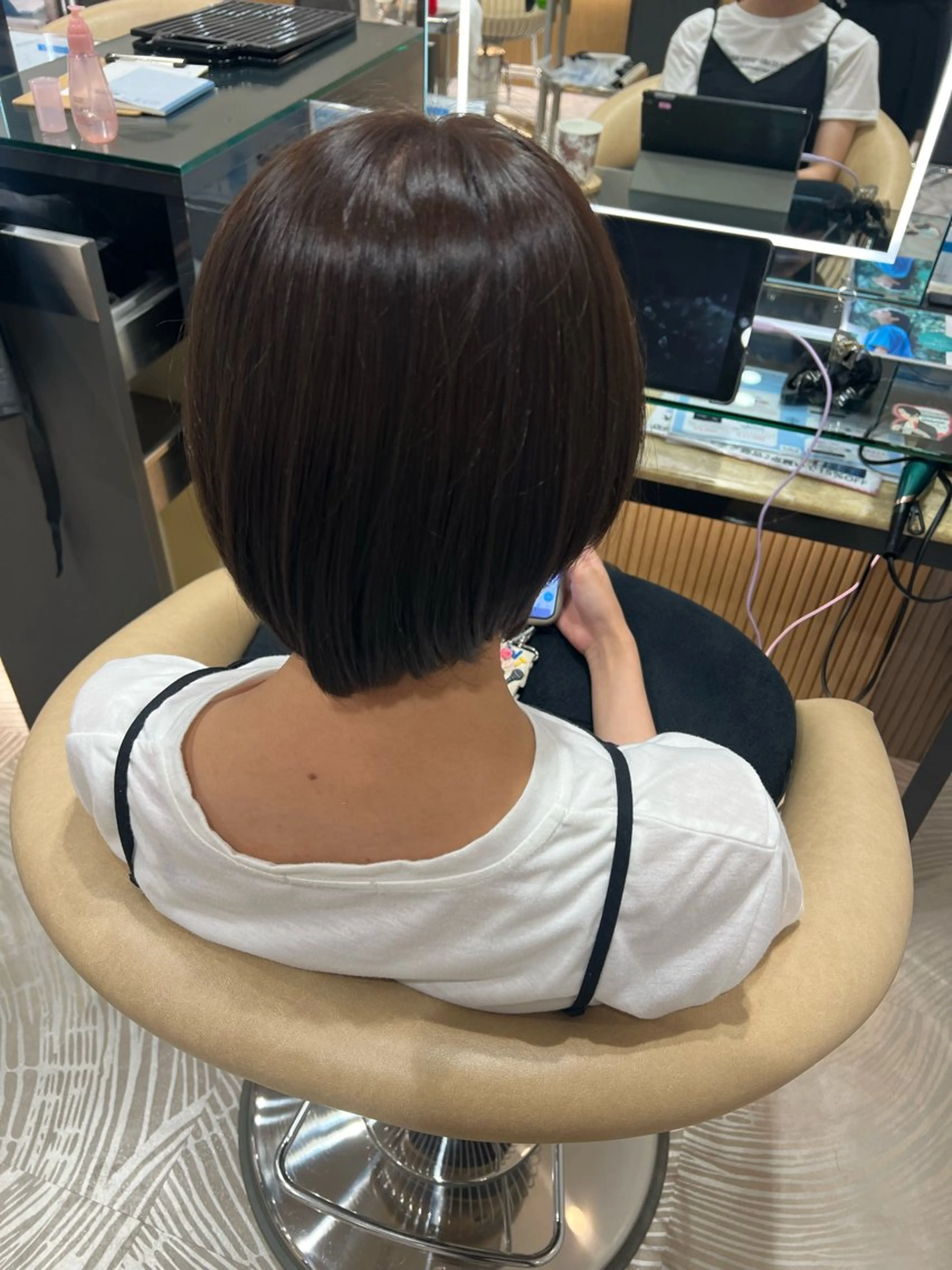 ショート カラー ONE CONCEPT【ワンコンセプト】所属・骨格／顔型／診断／ 伏見／飯味 華菜のヘアスタイル