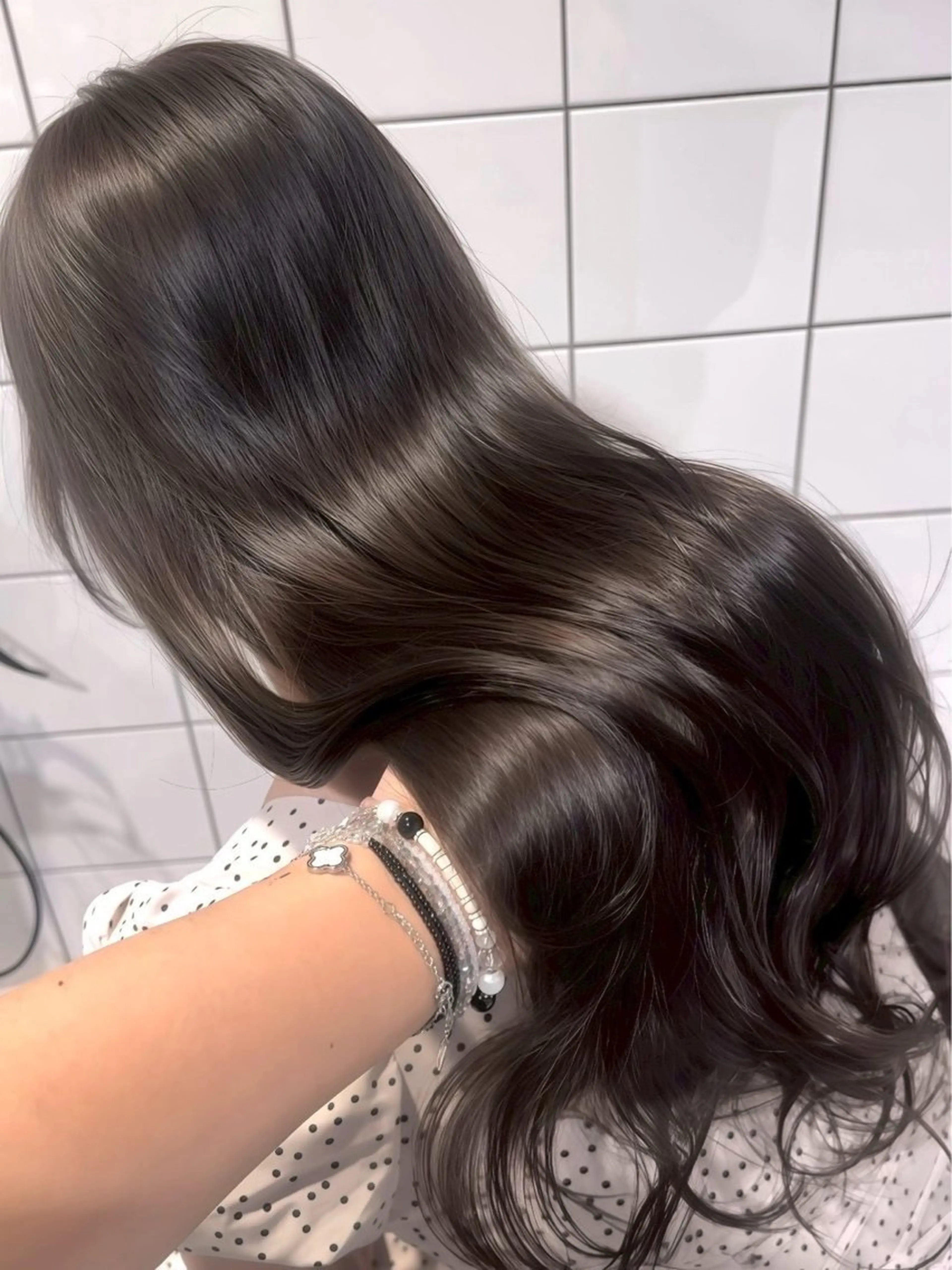 ロング カラー トリートメント 勝間 日菜乃のヘアスタイル