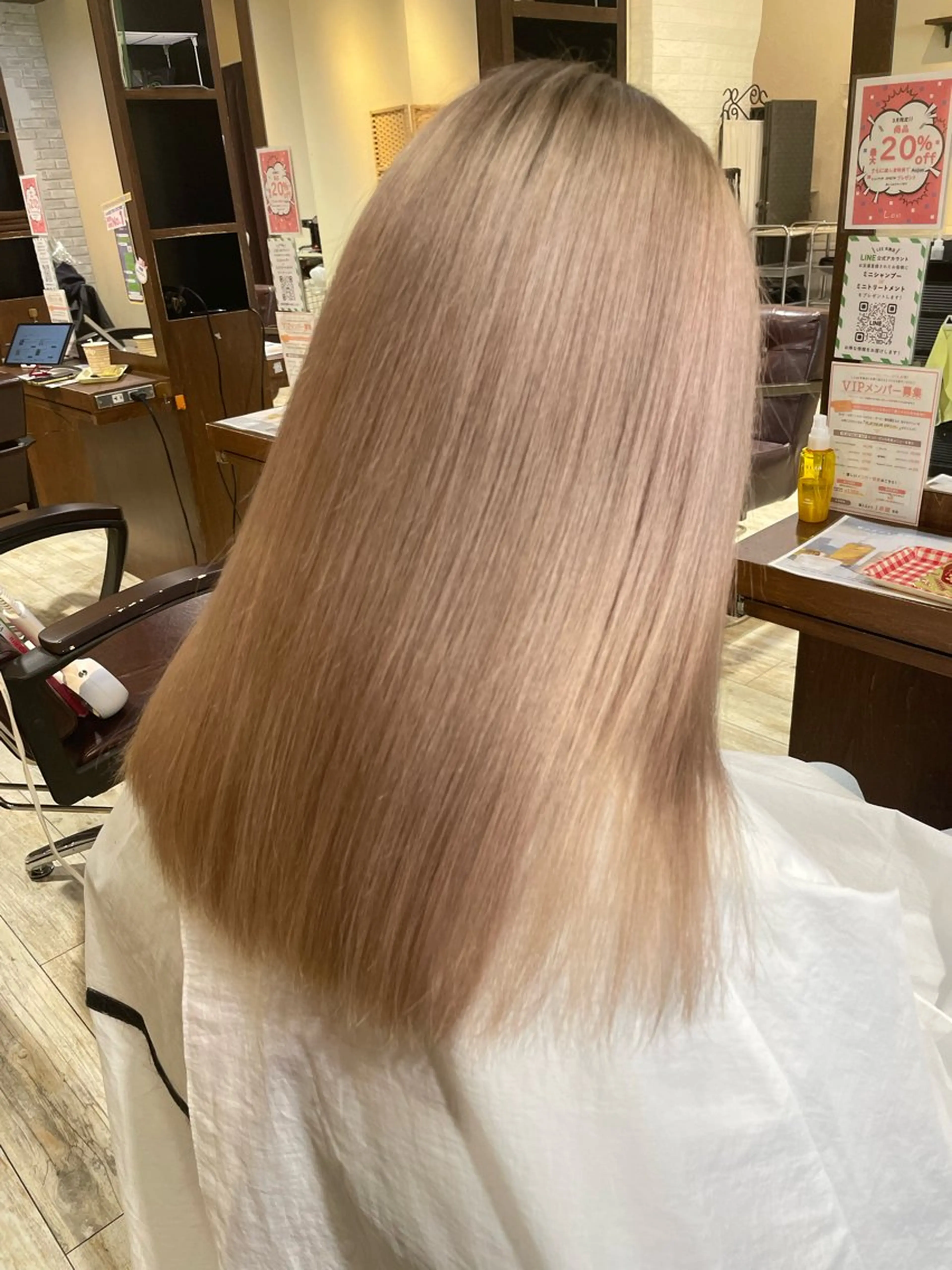 セミロング 髪質改善/ 梅田中崎町/宮里のヘアスタイル