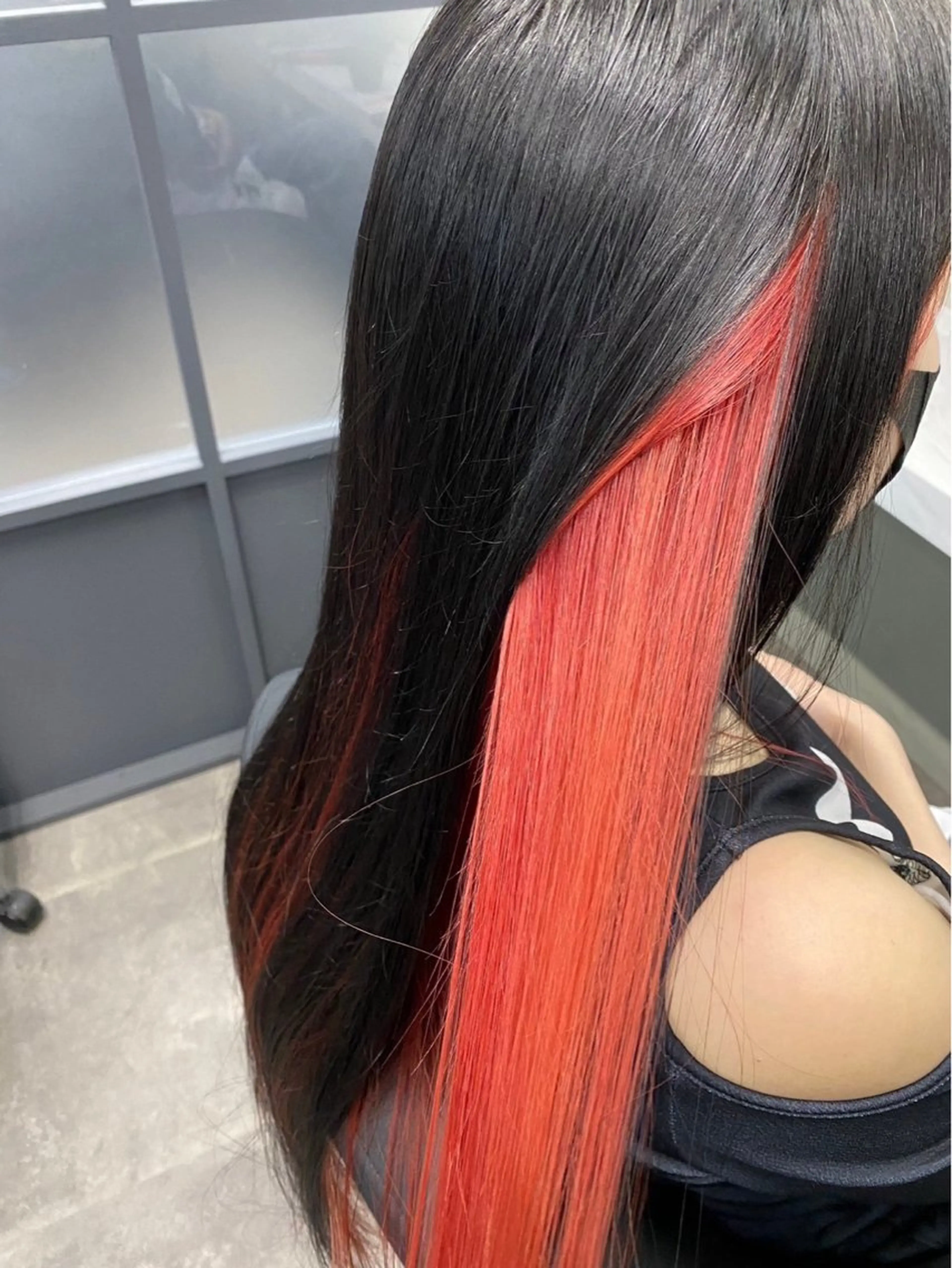 【カラーモデル募集中】インナカラー(ポイントブリーチ➕ポイントカラー)🩷艶出しトリートメント🎀の写真