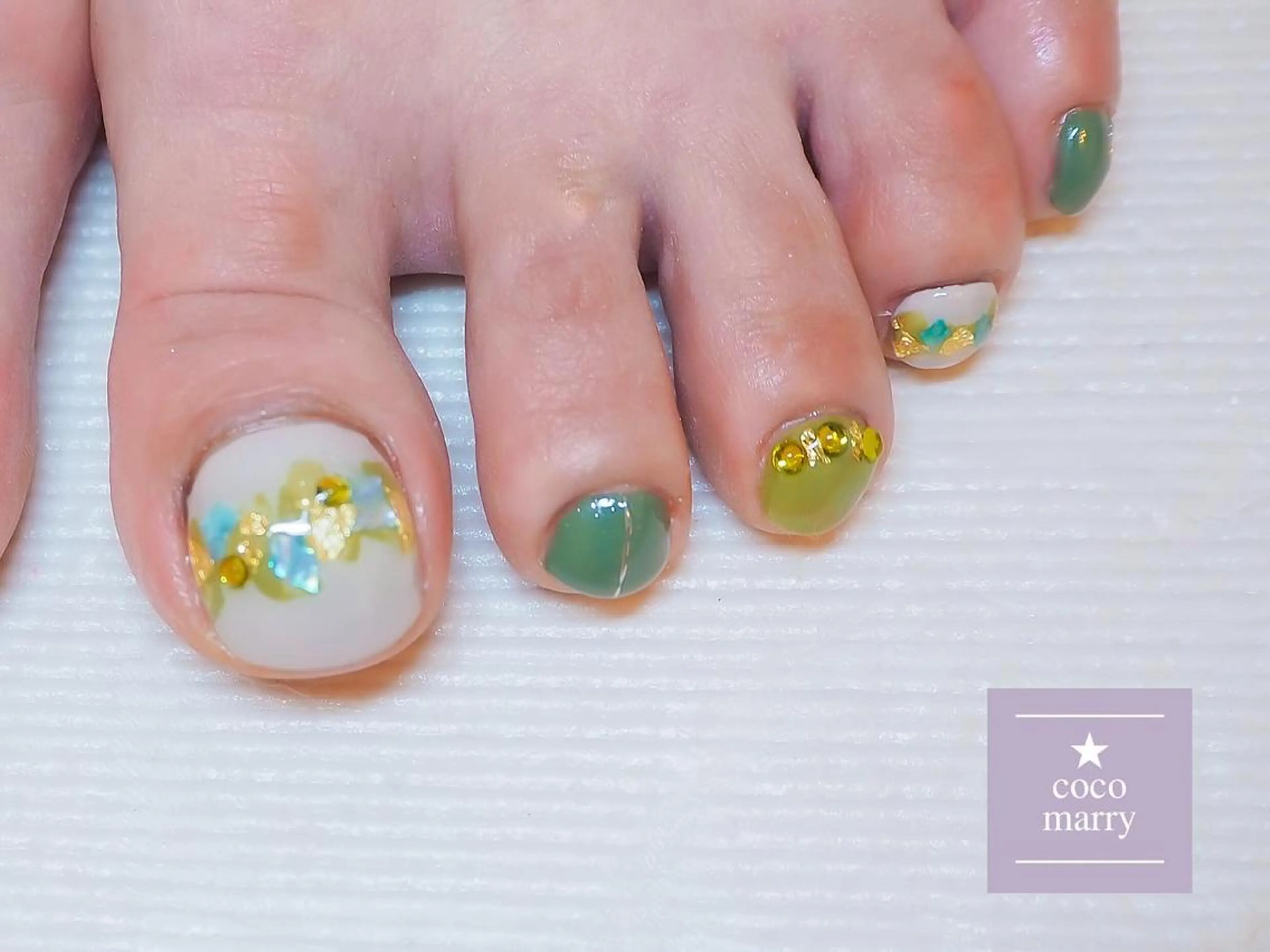 ネイル ニュアンスネイル ブライダルネイル coco marry  のネイルデザイン
