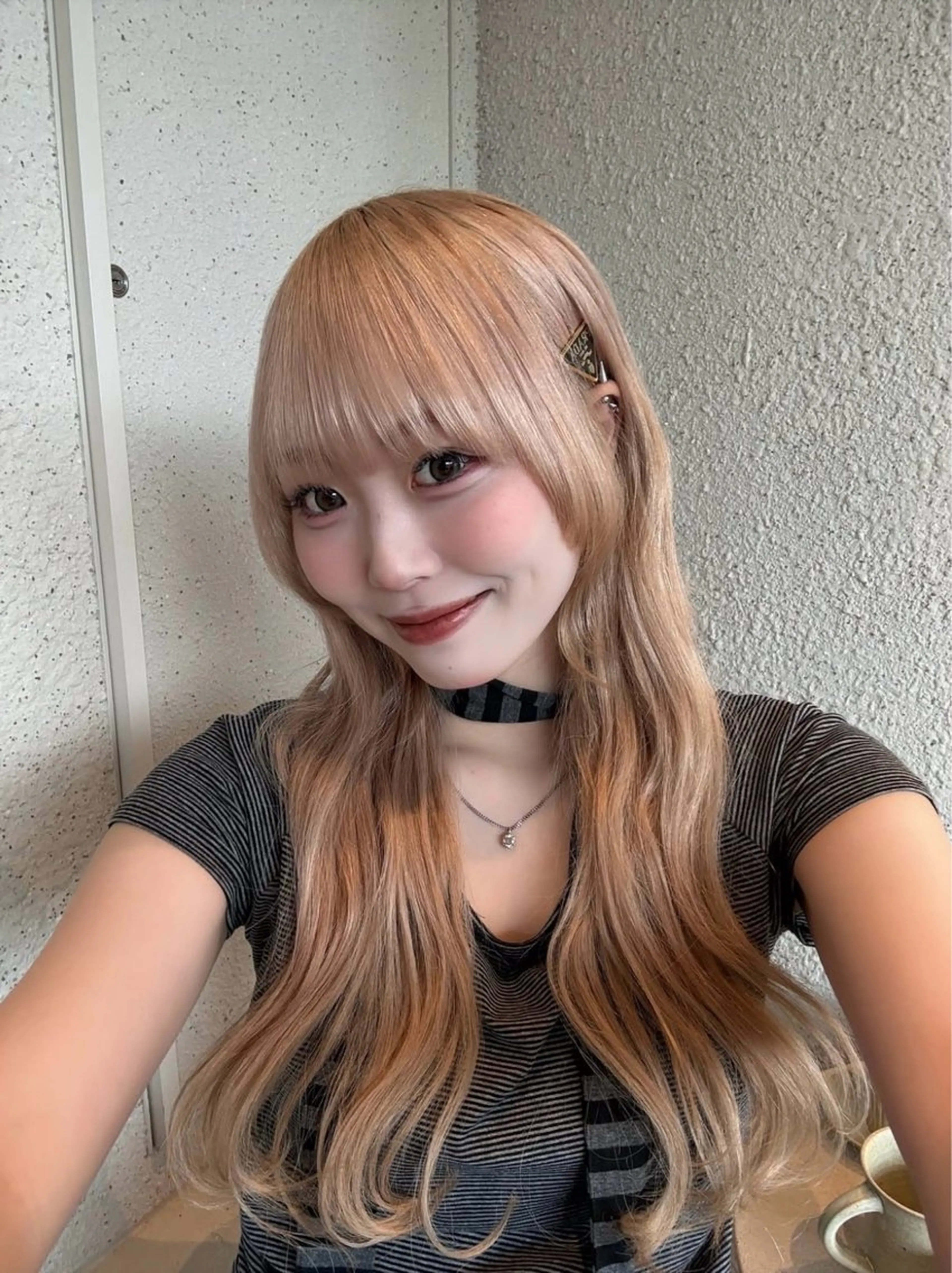 ロング ヘアカラー ヘアセット 艶髪ハイトーンカラー 渋谷🎀ririkaのヘアスタイル