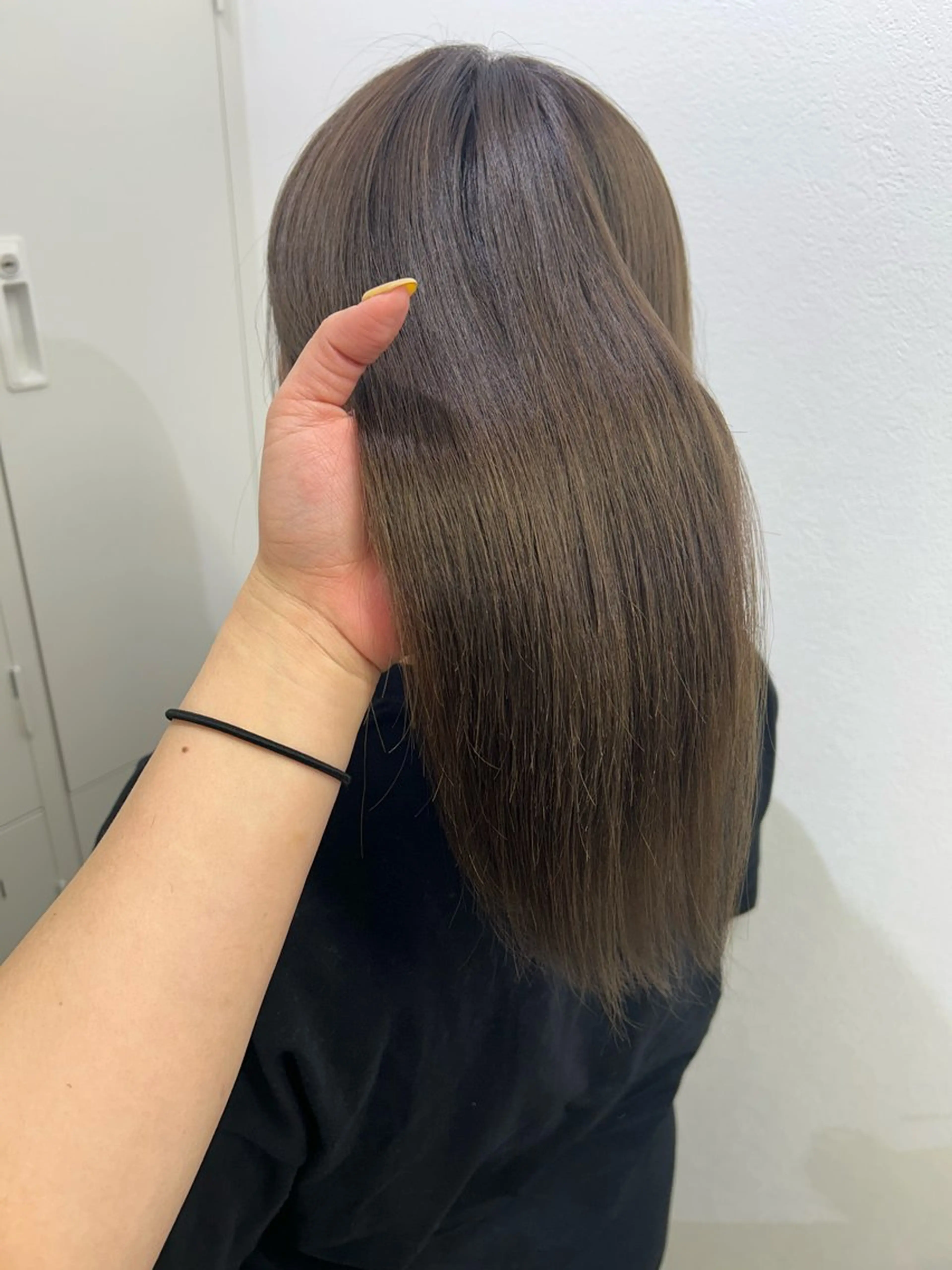 ミディアム カラー ブリーチ ヘアカラー カラーモデル🎀 アイラッシュ/YUIのヘアスタイル