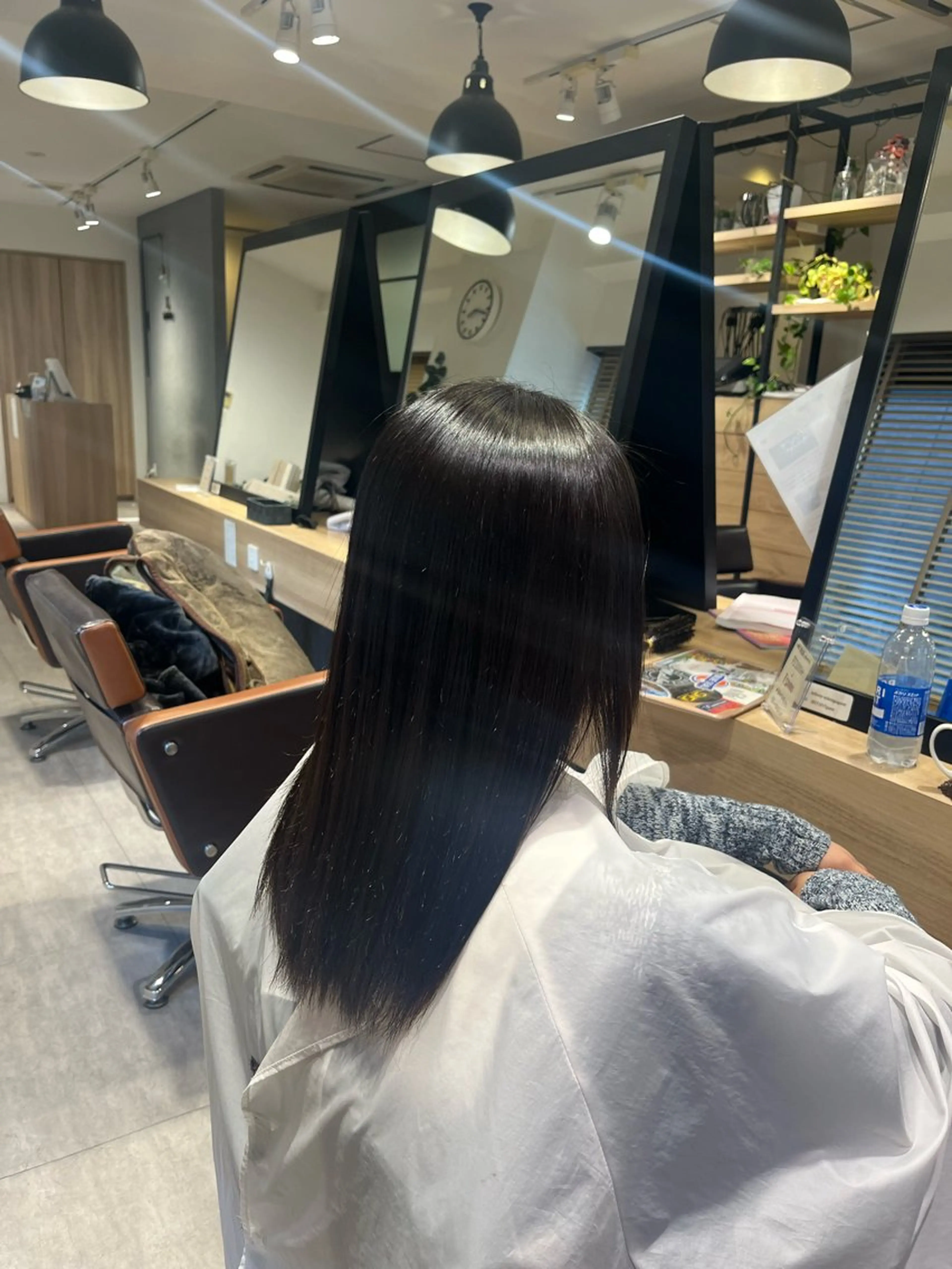 セミロング 縮毛矯正 鈴木 ほのかのヘアスタイル