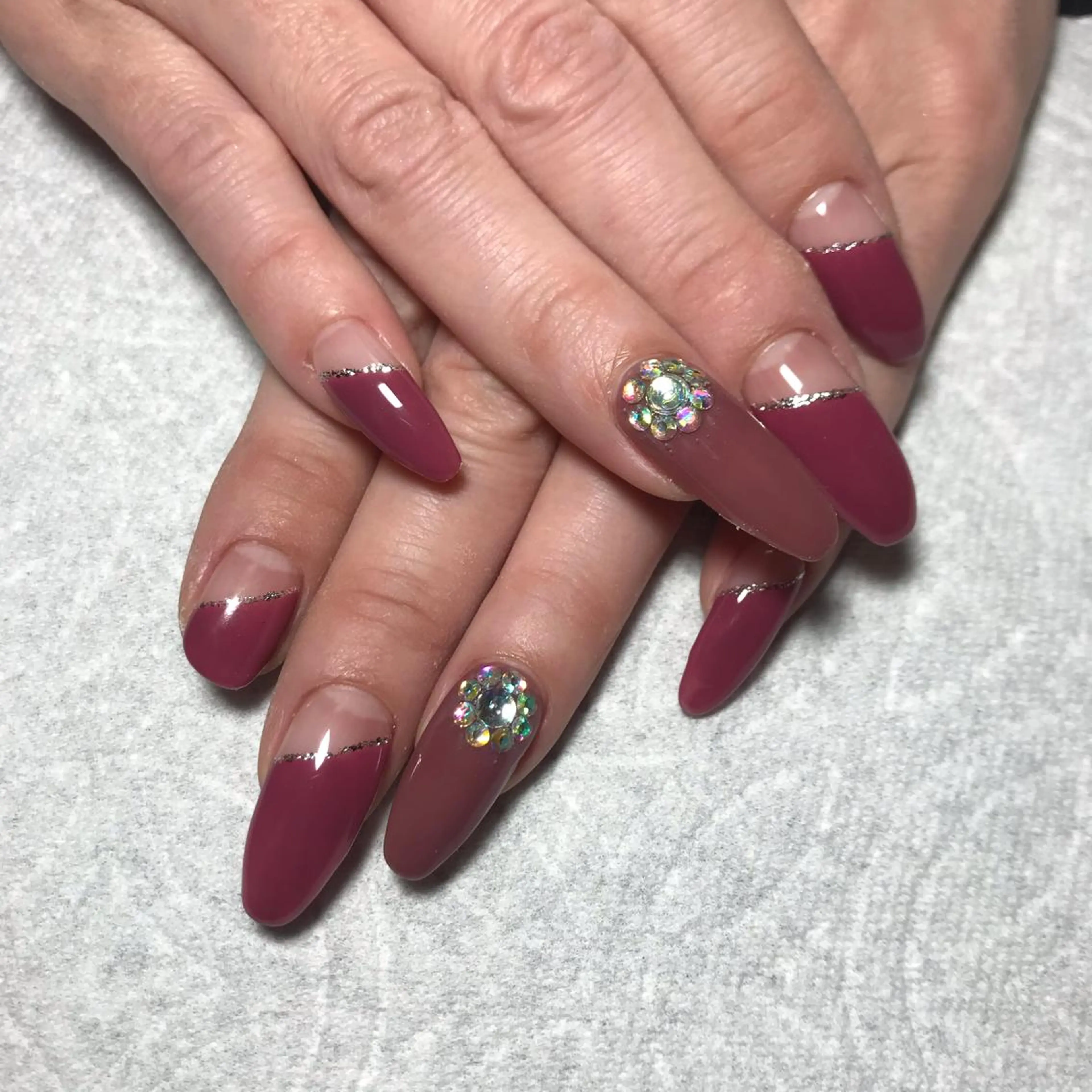 ネイル ECLAT エクラ所属・寺山 千鶴のネイルデザイン