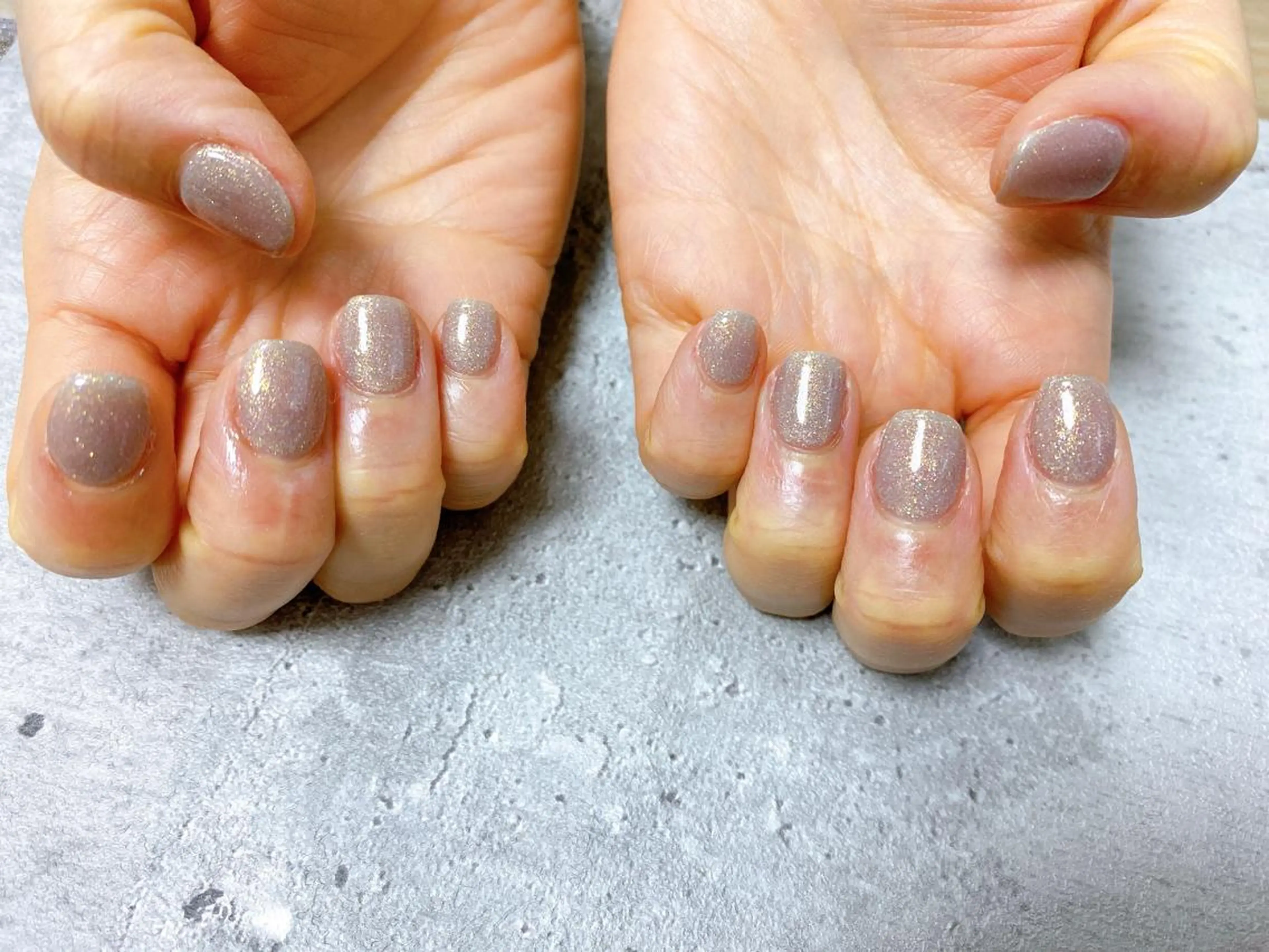 ネイル ラメ(グリッター) ハンドネイル mogunail &blowのネイルデザイン