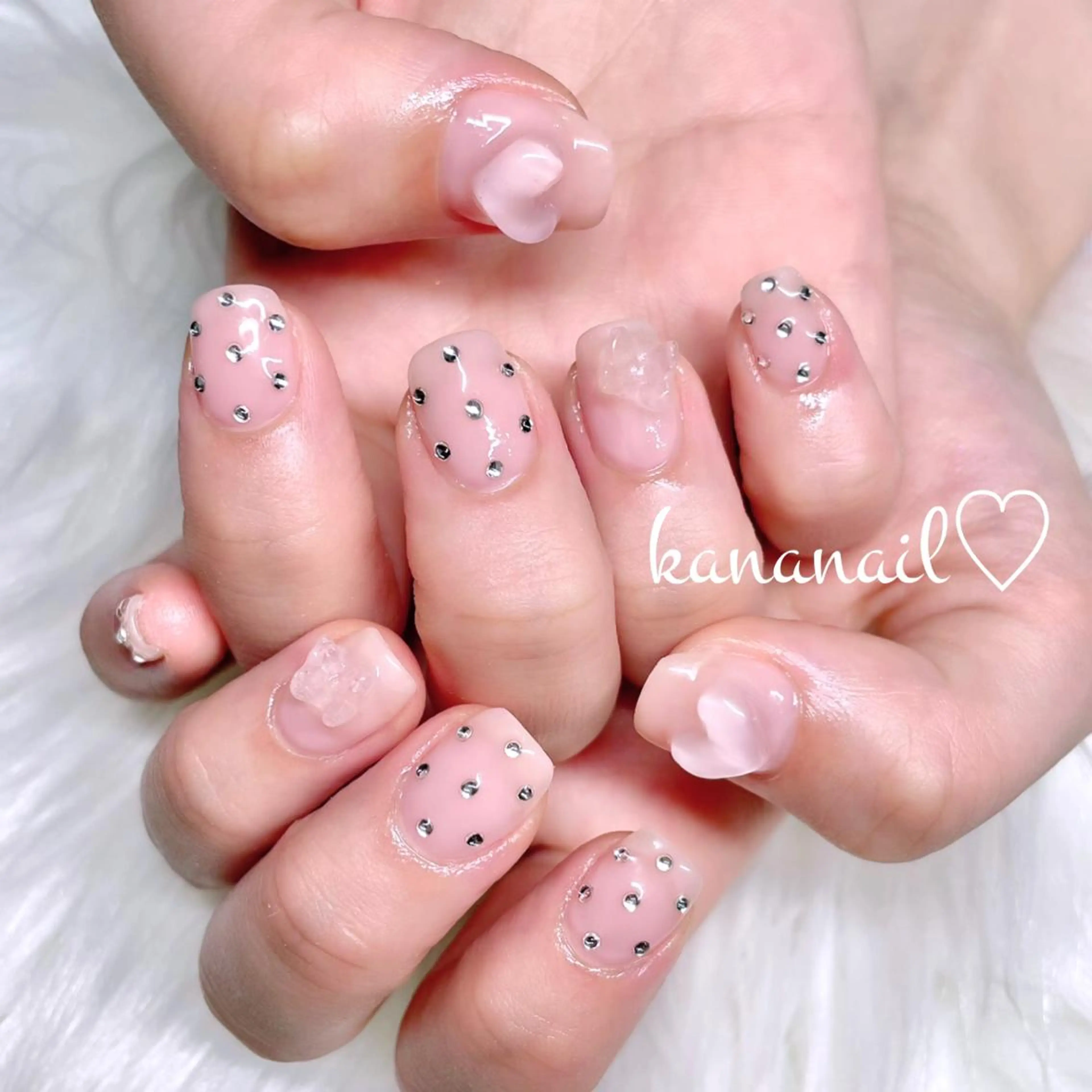 ネイル クリアネイル ハート ミディアムネイル kananail ♡のネイルデザイン