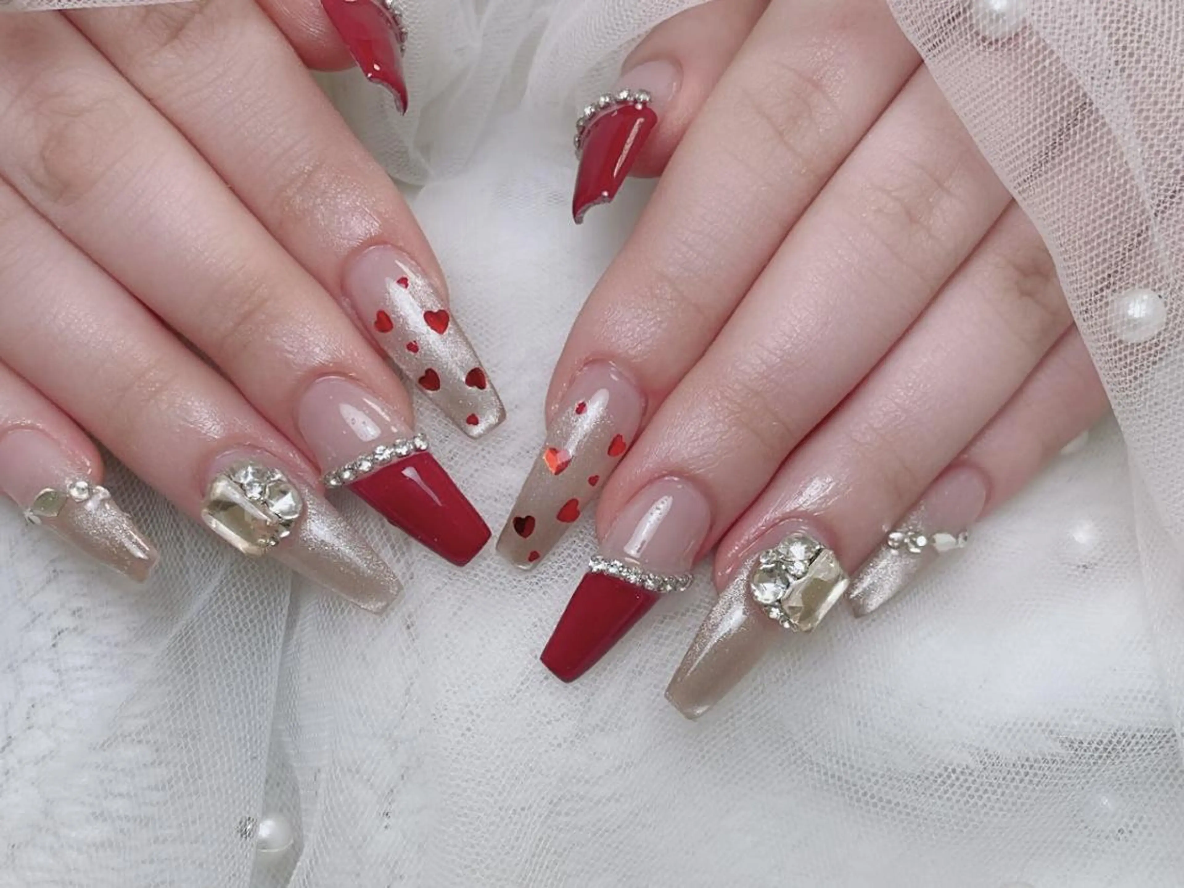 ネイル ハート キラキラネイル ラメ(グリッター) 赤色 ネイルサロンロータス (渋谷店)のネイルデザイン