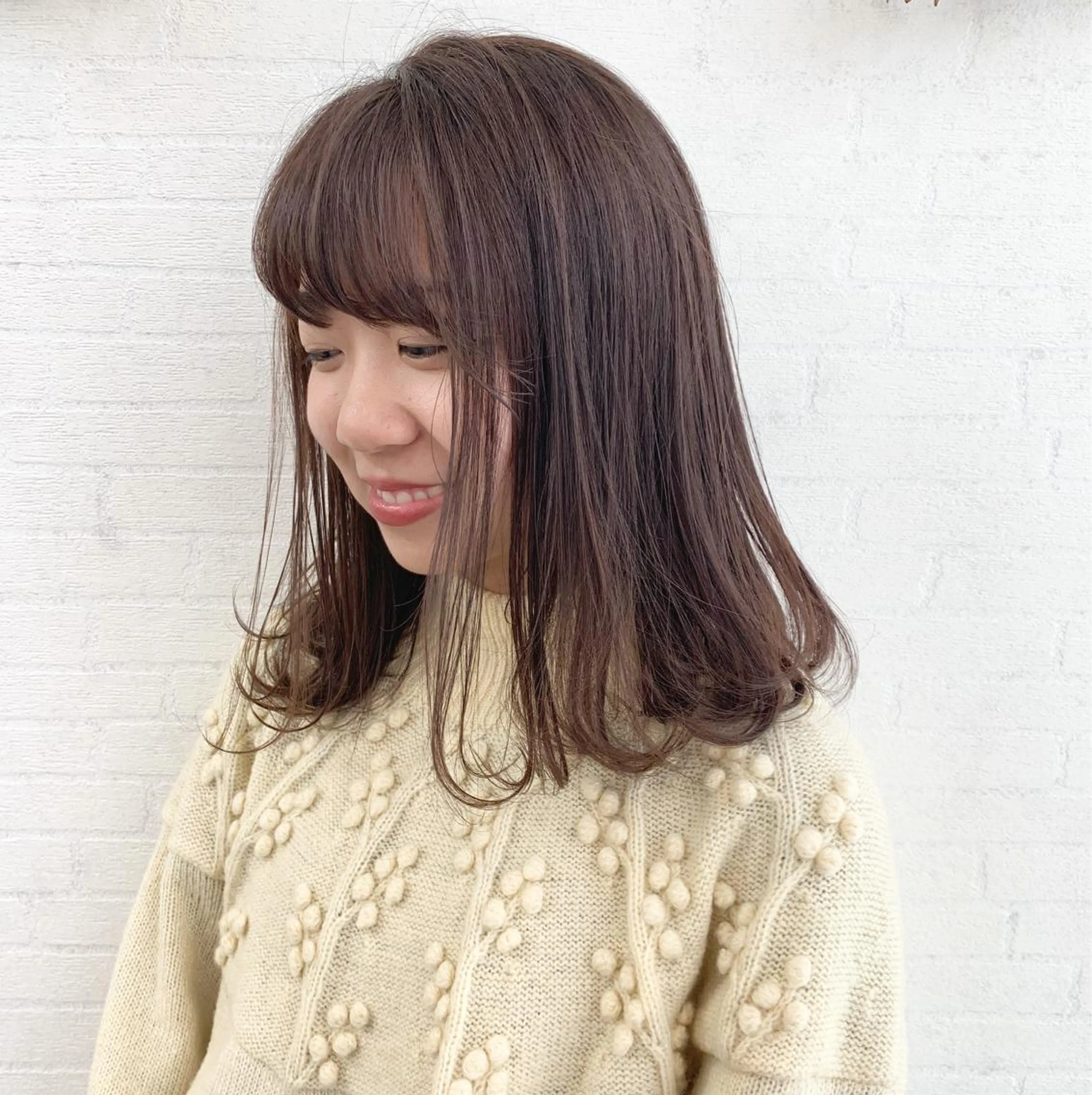 ミディアム カラー 立川 奈那子のヘアスタイル