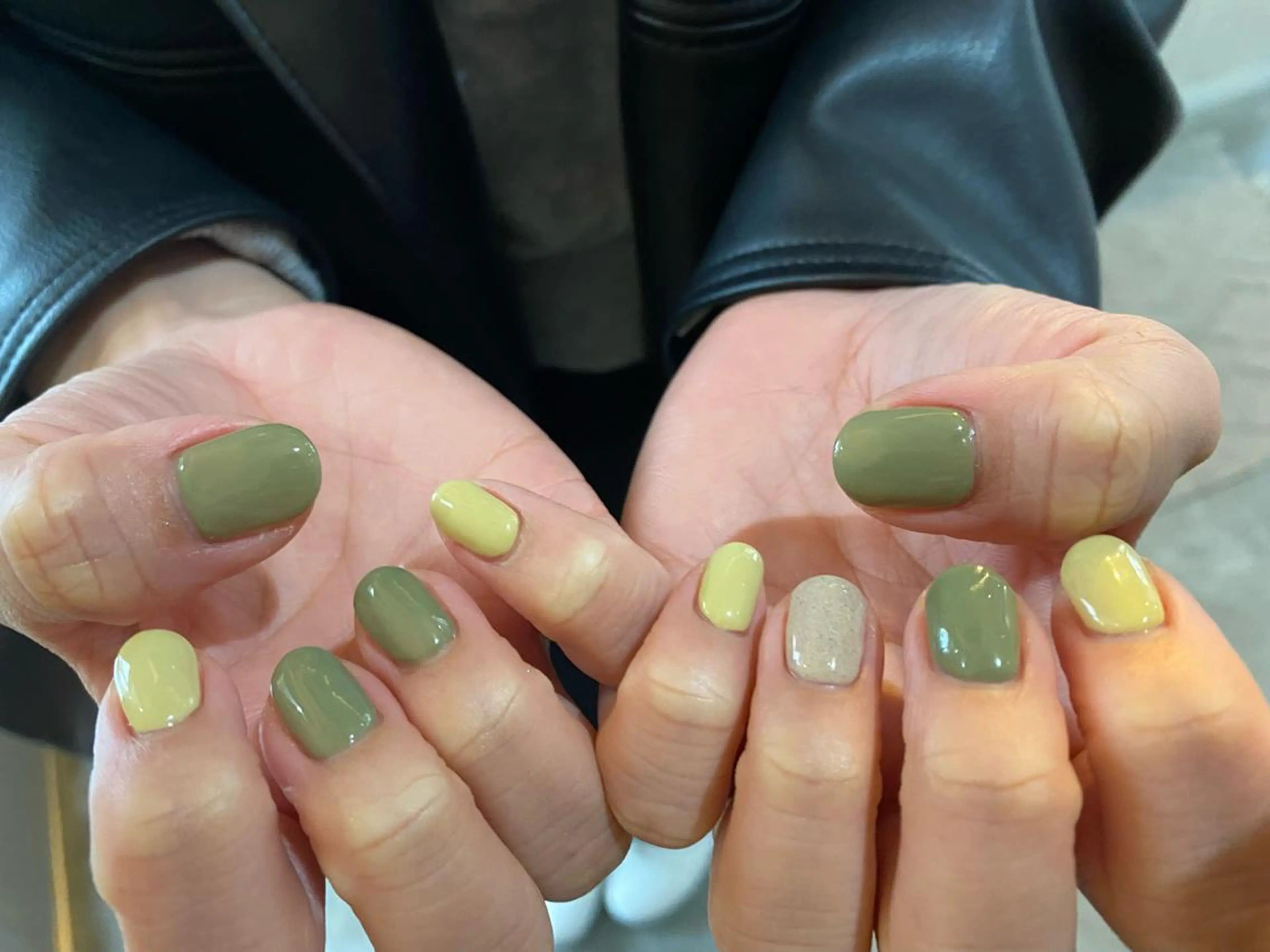 カラー ネイル ピスタチオネイル 春ネイル ハンドネイル scre as Etelのネイルデザイン