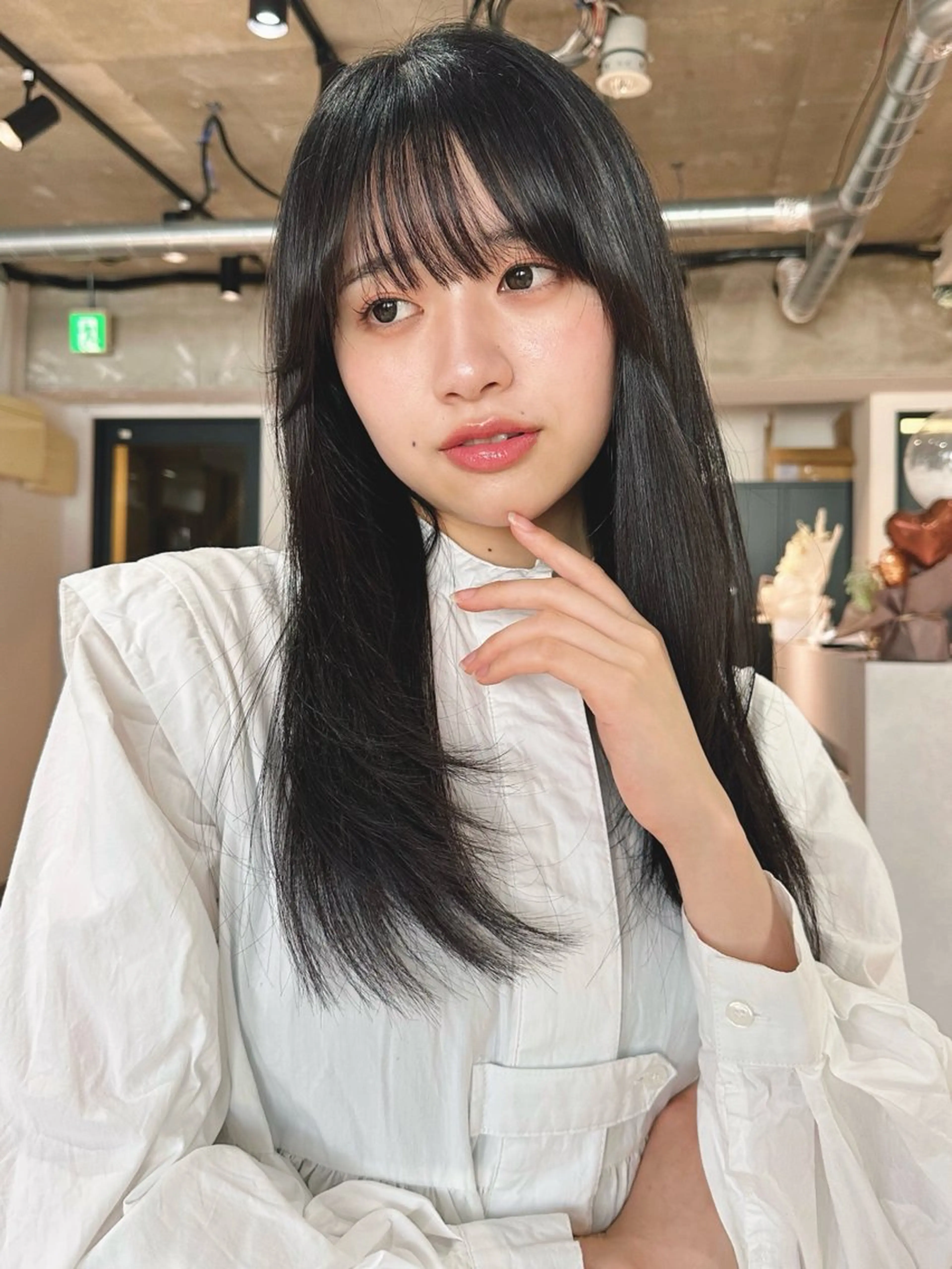 ロング カラー パーマ 🫧小顔×似合わせ× 透明感カラー🫧のヘアスタイル