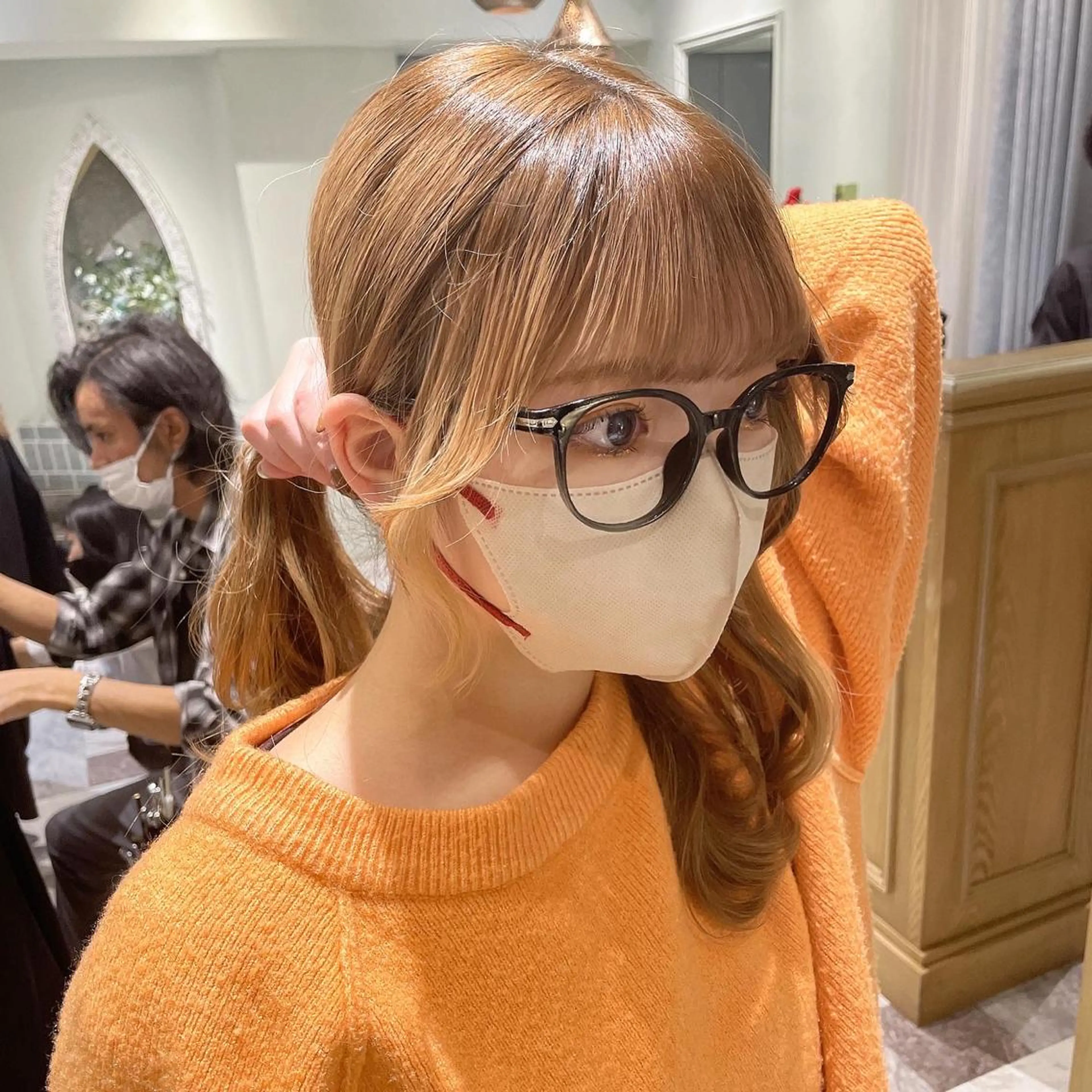 ミディアム カラー ベージュカラー 黒髪 ブリーチ ブルーカラー ブルーブラック カット トリートメント 木屋元一/透明感 /前髪/ショートボブのヘアスタイル