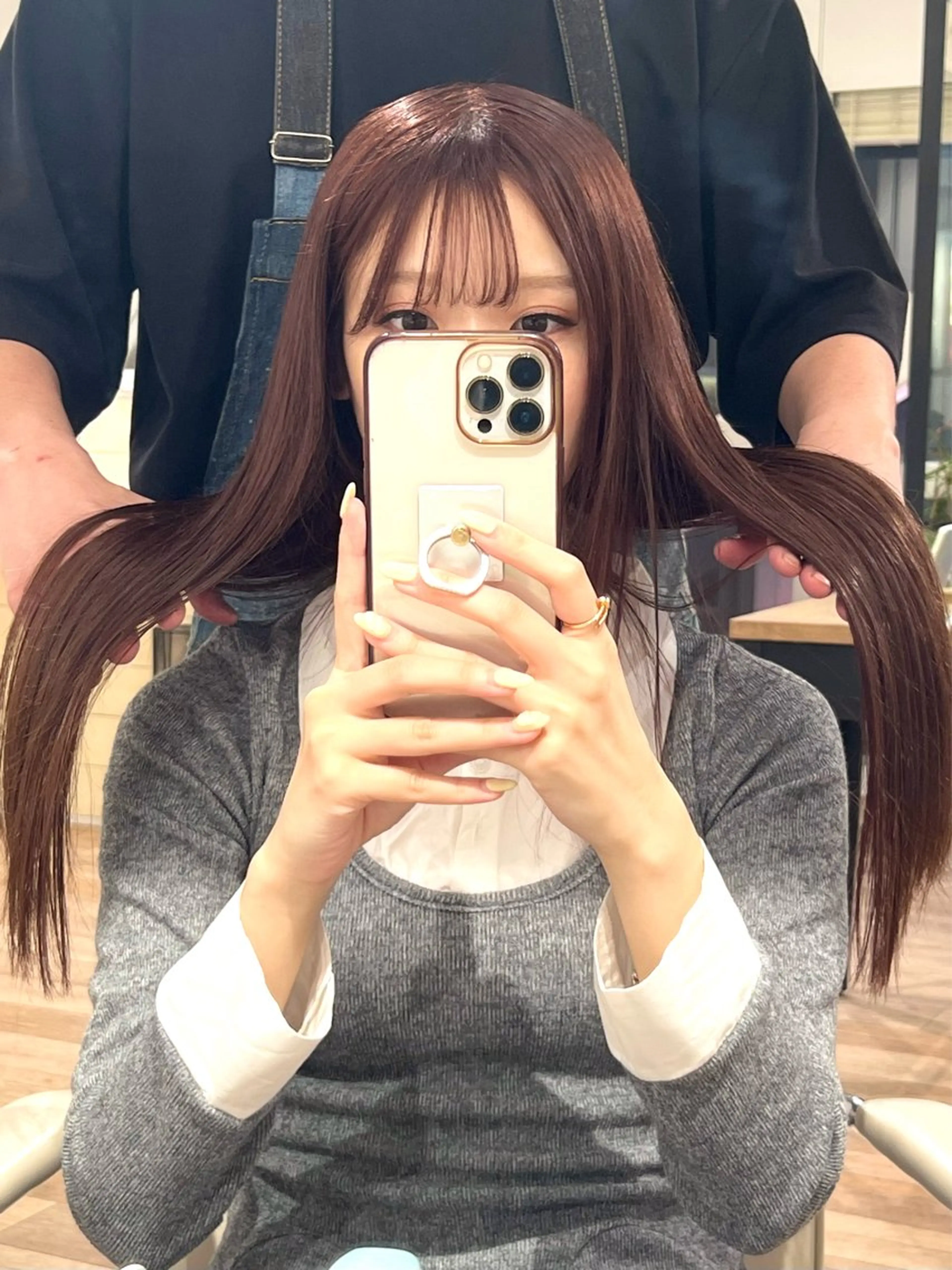 ロング カラー ブリーチ ダブルカラー ブリーチなしカラー レッドカラー 前髪/顔まわりカット 艶髪/髪質改善/縮毛のヘアスタイル