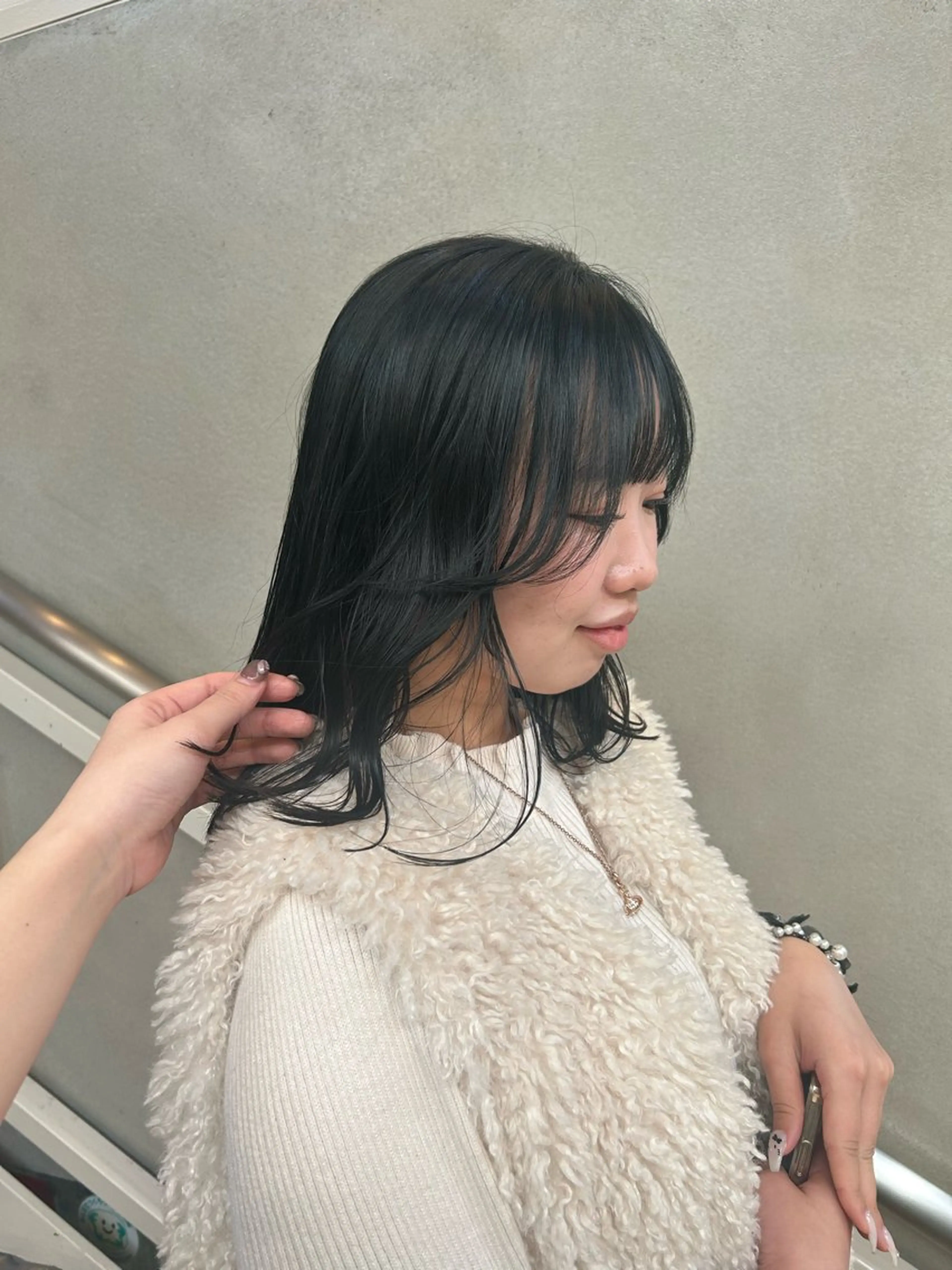 ミディアム カラー ブルーカラー ブルーグレー ブルーグレージュ グレージュ 透明感カラー/西梅田 / nagisa🦋のヘアスタイル