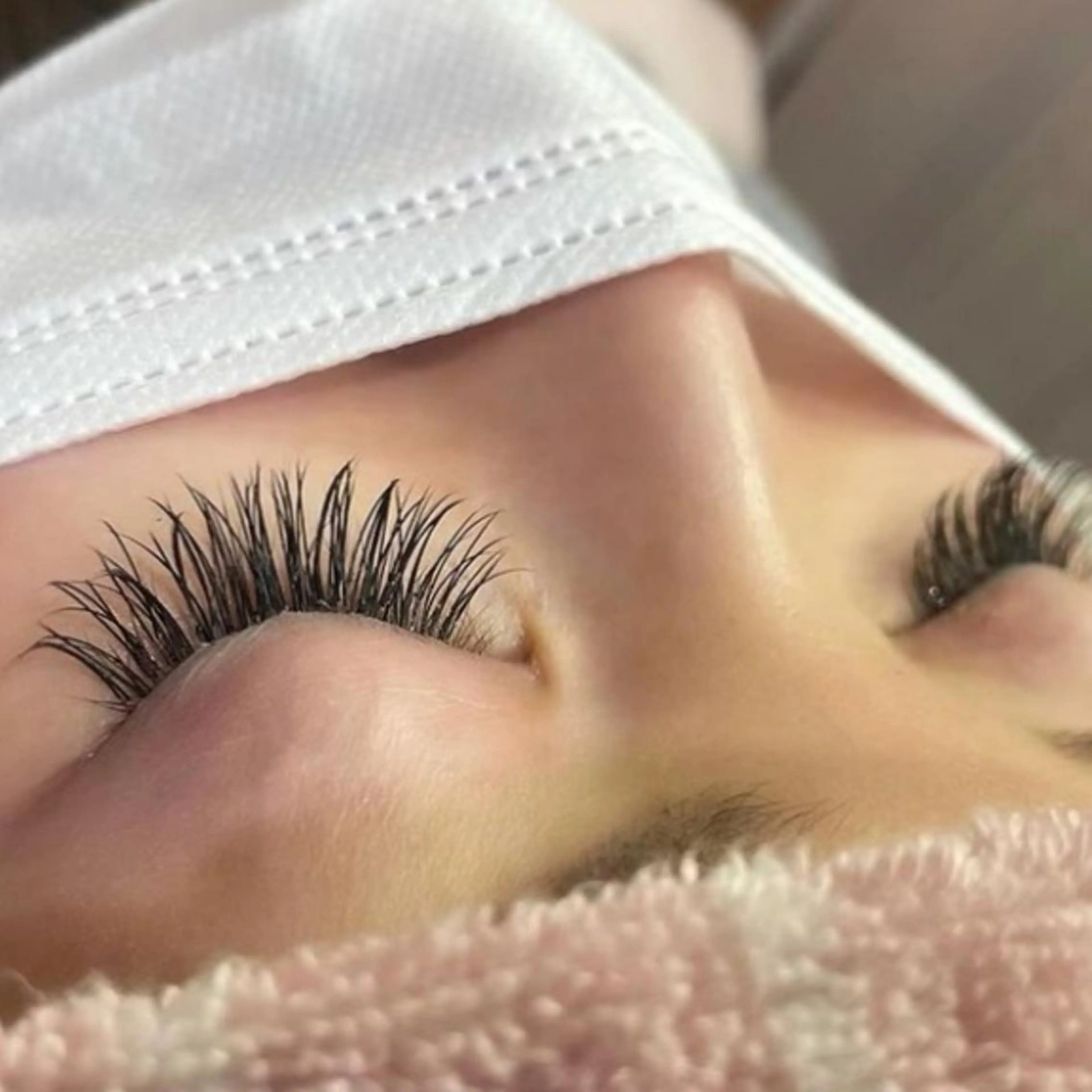 マツエク・マツパ マツエク annoii hair eye nail所属・annoii _pomのヘアスタイル