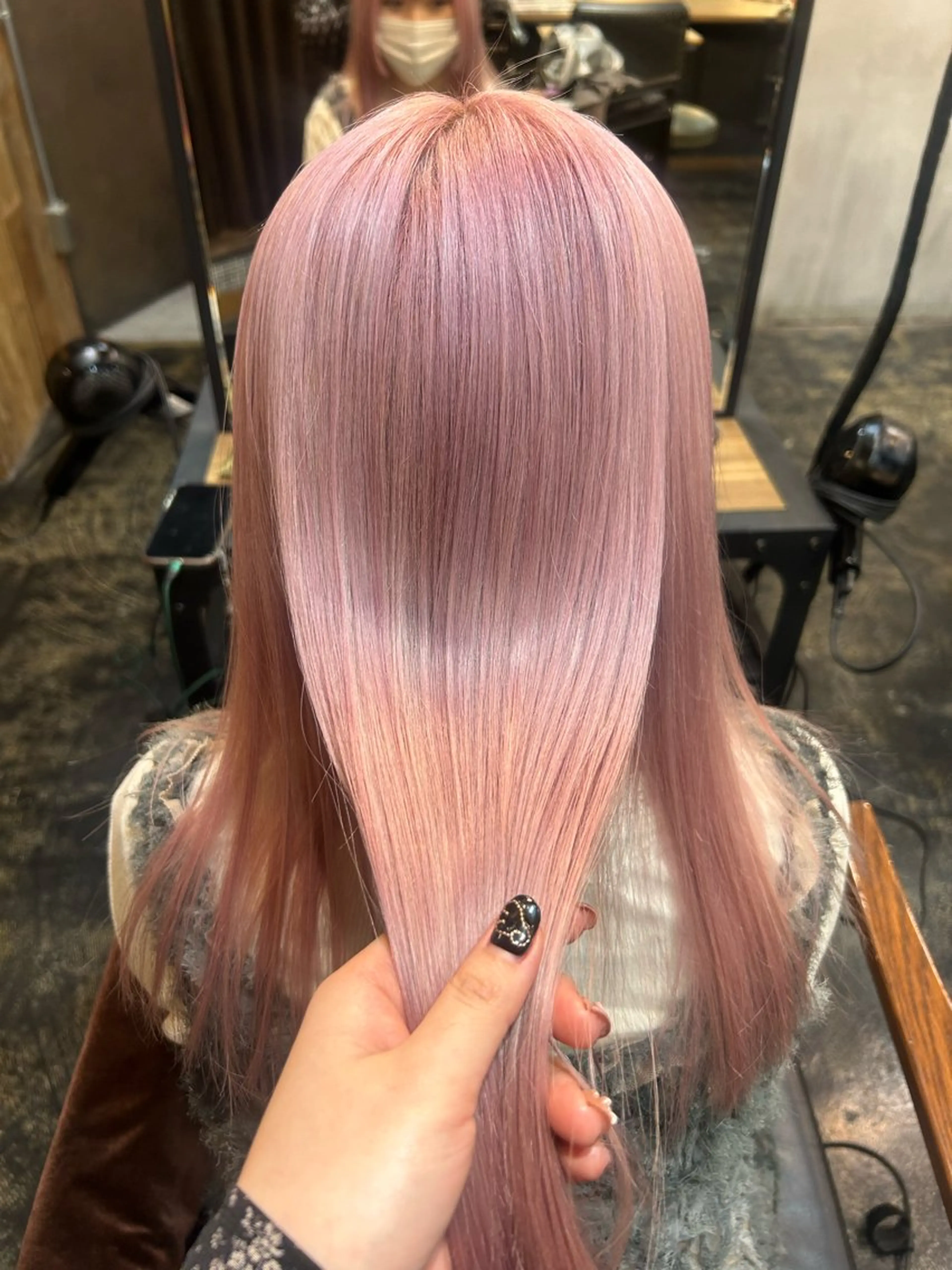 セミロング ヘアカラー トリートメント ハイトーン/ブリーチ 🧁soraのヘアスタイル