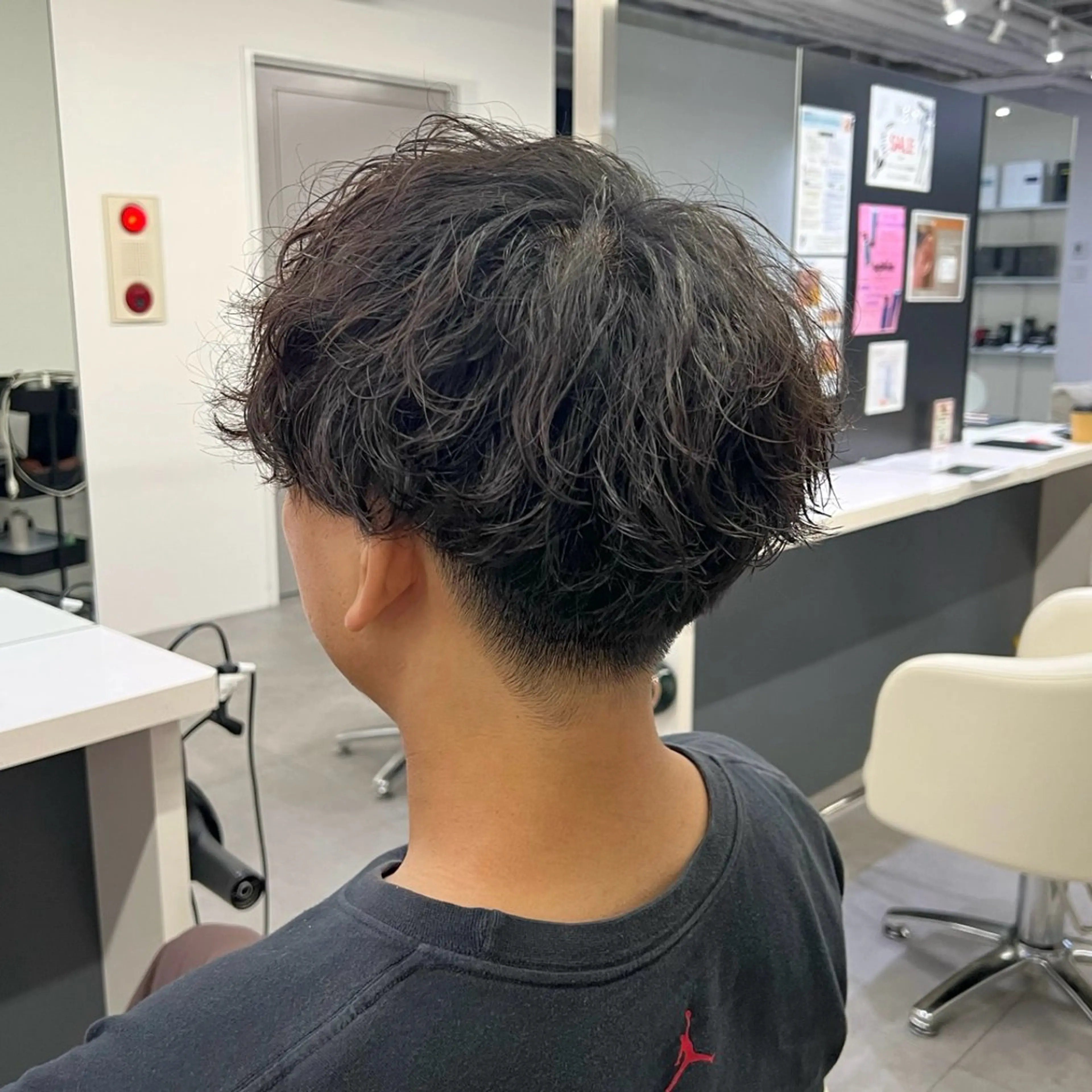 パーマ メンズ メンズパーマ ツイストスパイラルパーマ ツーブロック 刈り上げ スパイラルパーマ カット パーマ ナチュラルヘア/ 似合わせ/三宅 昌太のヘアスタイル